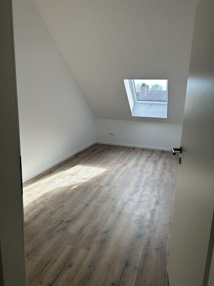 4 bedroom flat to rent, 102 m², Karlsruhe, Baden-Württemberg 4 bedroom flat to rent, 102 m², Karlsruhe, Baden-Württemberg