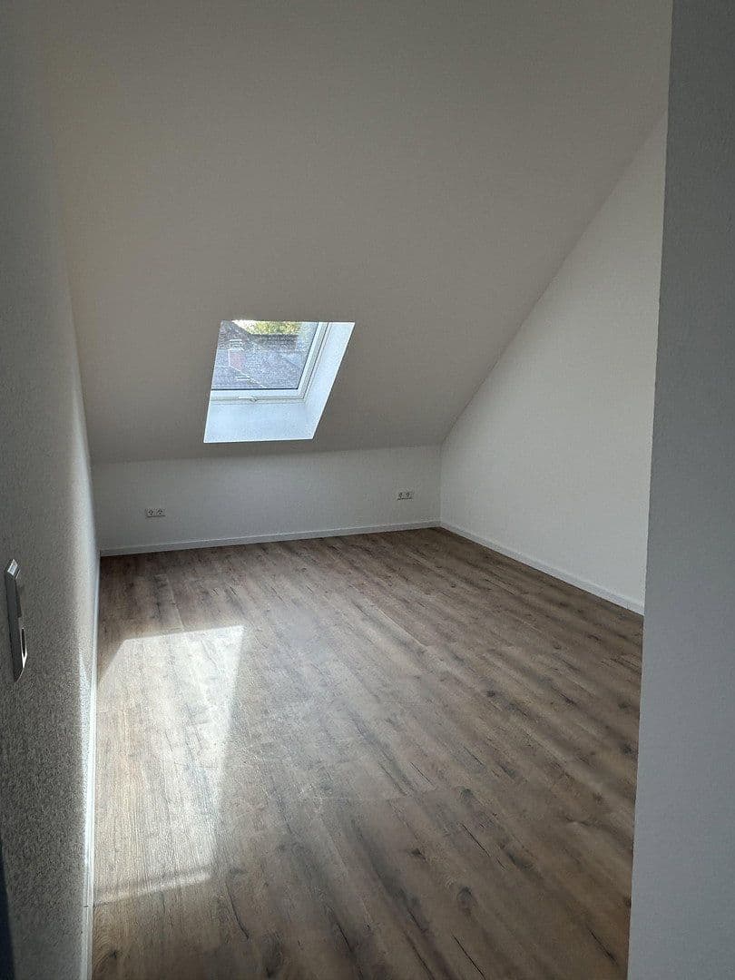 4 bedroom flat to rent, 102 m², Karlsruhe, Baden-Württemberg 4 bedroom flat to rent, 102 m², Karlsruhe, Baden-Württemberg