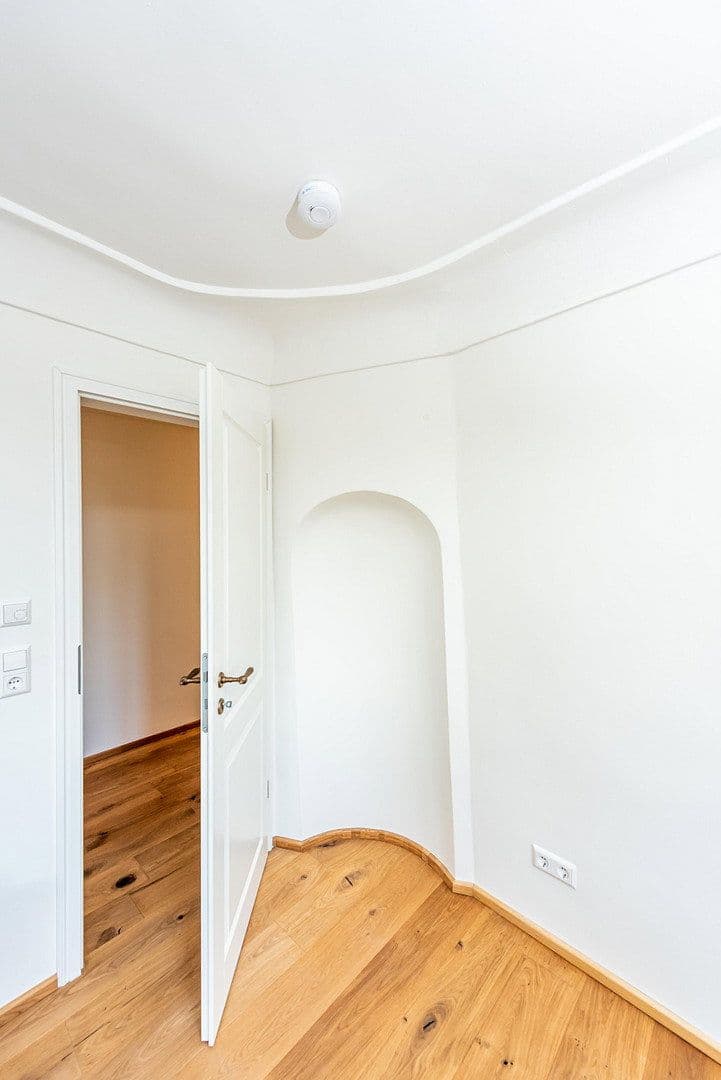 2 bedroom with open-plan kitchen flat to rent, 127 m², Amtsgasse 6, Östringen, Baden-Württemberg 2 bedroom with open-plan kitchen flat to rent, 127 m², Amtsgasse 6, Östringen, Baden-Württemberg