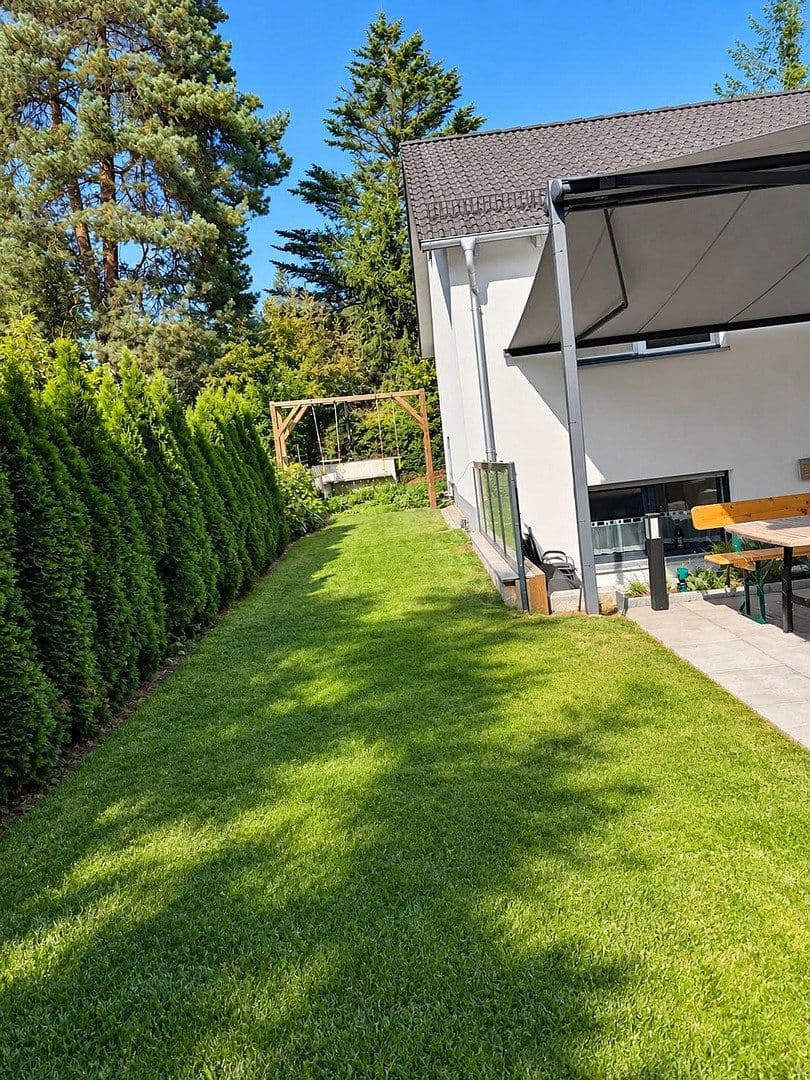 4 bedroom flat to rent, 130 m², Erlangen, Bavaria 4 bedroom flat to rent, 130 m², Erlangen, Bavaria