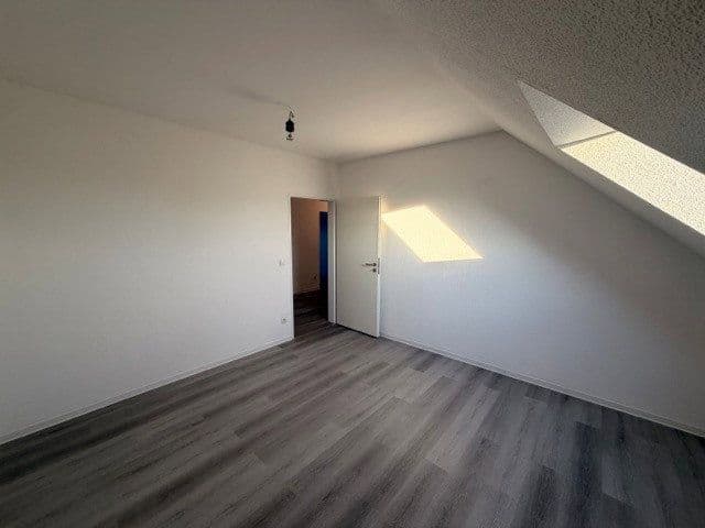 4 bedroom flat to rent, 85 m², Vallendar, Rhineland-Palatinate 4 bedroom flat to rent, 85 m², Vallendar, Rhineland-Palatinate