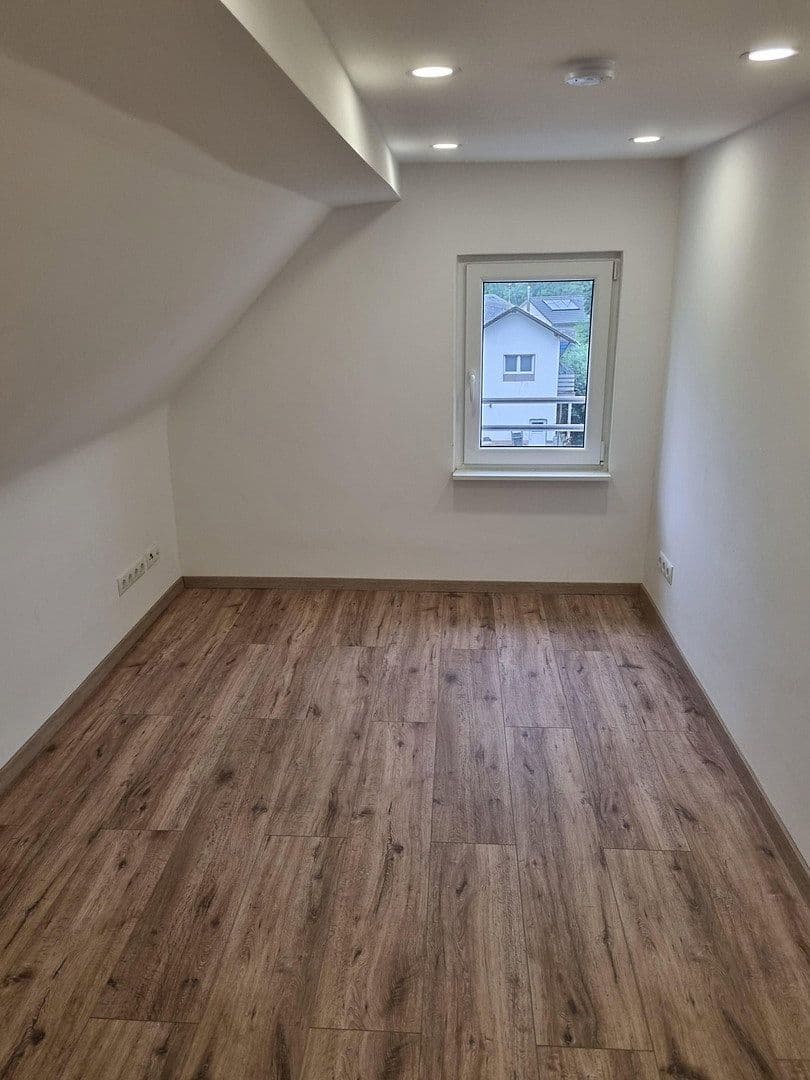 4 bedroom flat to rent, 98 m², Neuwied, Rhineland-Palatinate 4 bedroom flat to rent, 98 m², Neuwied, Rhineland-Palatinate