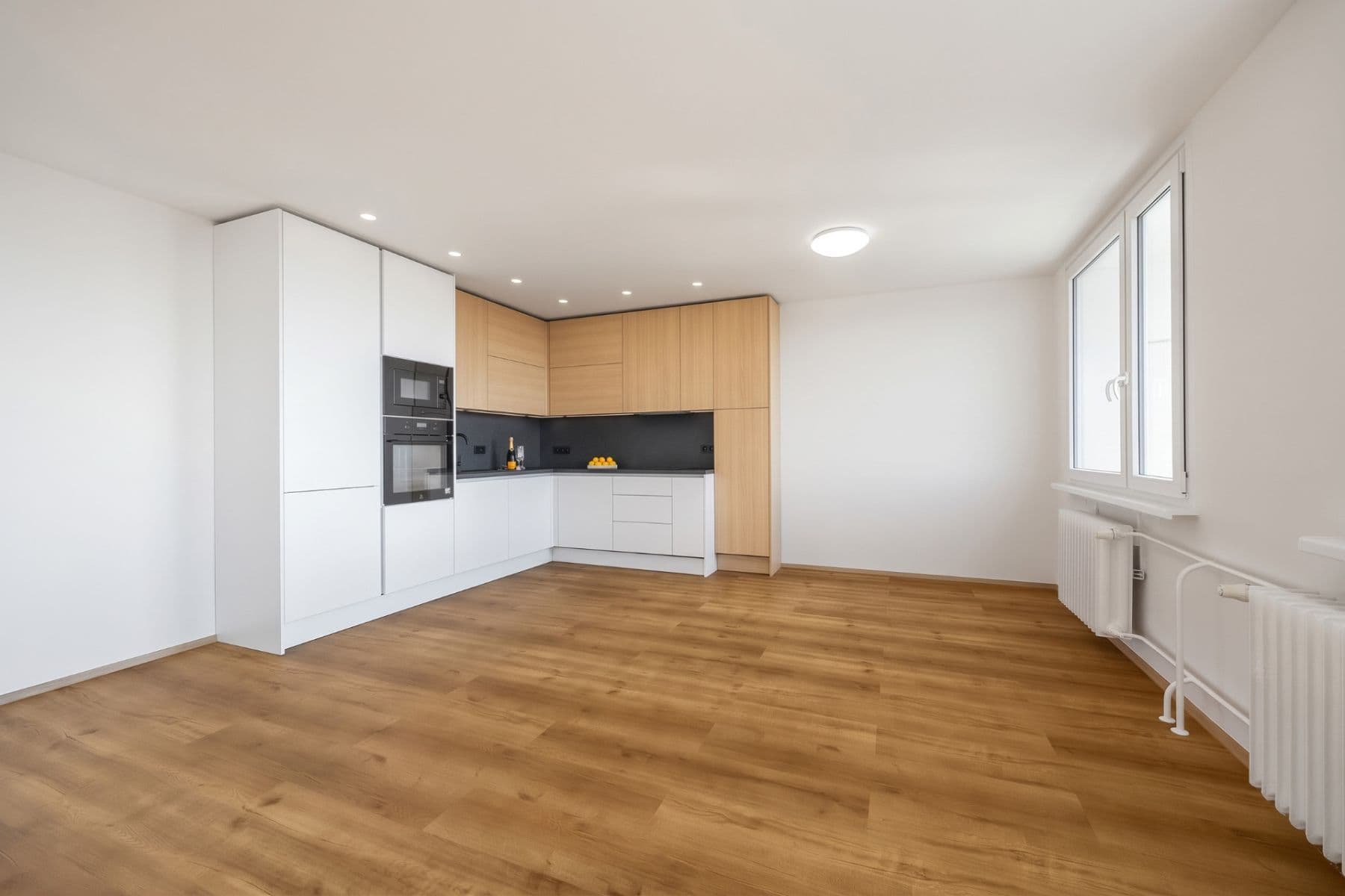 2 bedroom with open-plan kitchen flat for sale, 74 m², Litvínovská, Prague, Prague 2 bedroom with open-plan kitchen flat for sale, 74 m², Litvínovská, Prague, Prague
