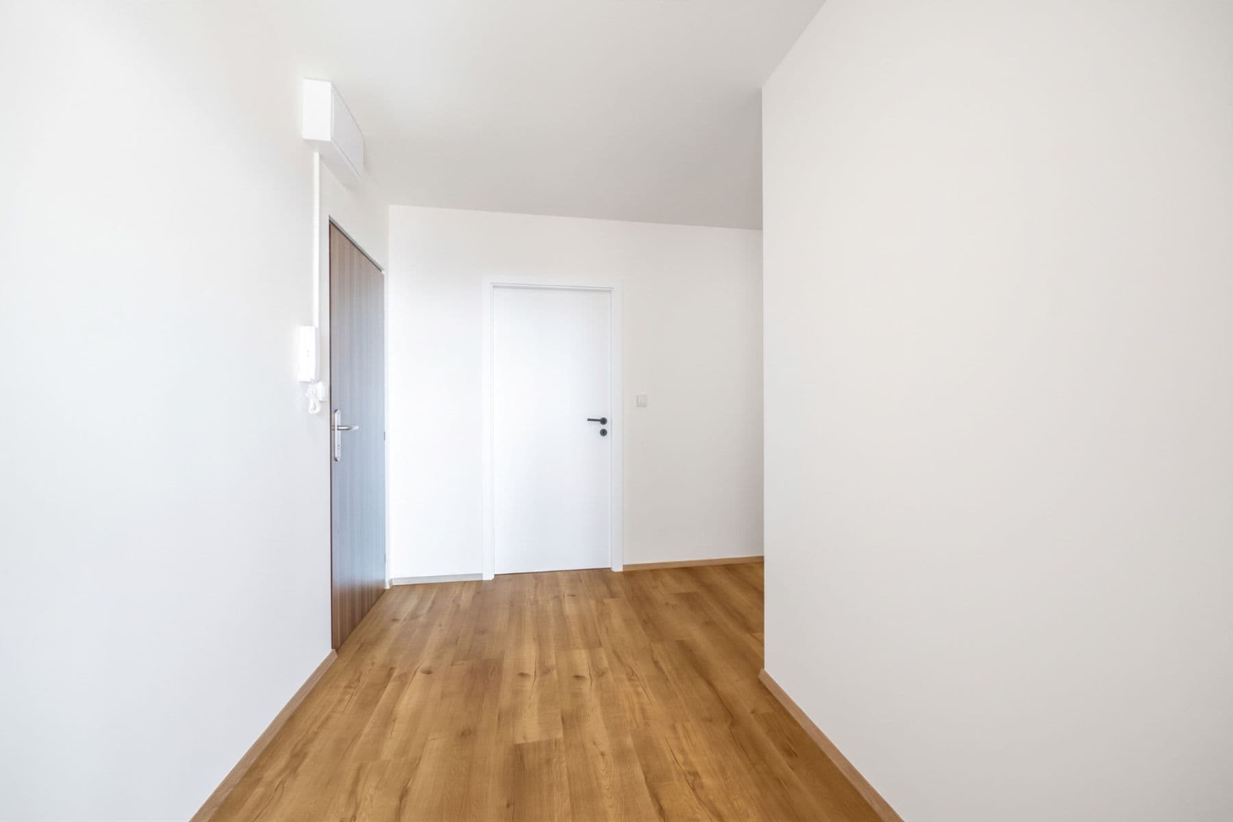 2 bedroom with open-plan kitchen flat for sale, 74 m², Litvínovská, Prague, Prague 2 bedroom with open-plan kitchen flat for sale, 74 m², Litvínovská, Prague, Prague