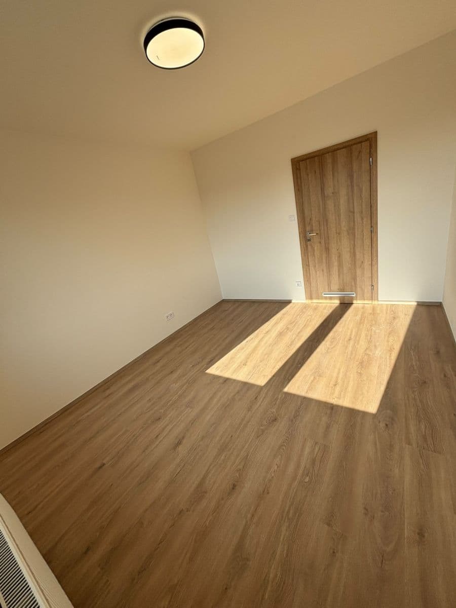 1 bedroom with open-plan kitchen flat to rent, 52 m², Nad Kolčavkou, Prague, Prague 1 bedroom with open-plan kitchen flat to rent, 52 m², Nad Kolčavkou, Prague, Prague