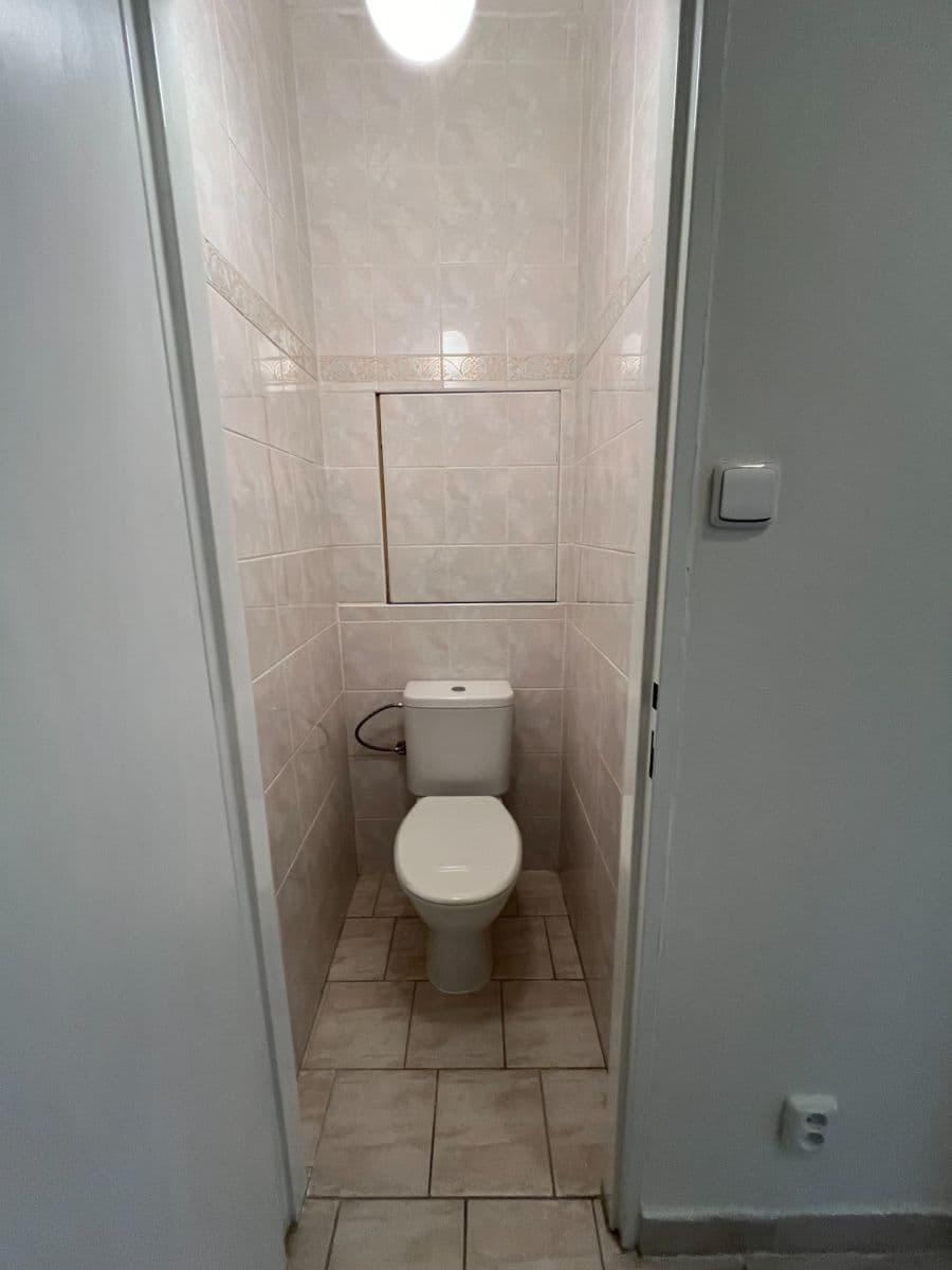 2 bedroom flat to rent, 50 m², Vašíčkova, Kladno, Středočeský Region 2 bedroom flat to rent, 50 m², Vašíčkova, Kladno, Středočeský Region