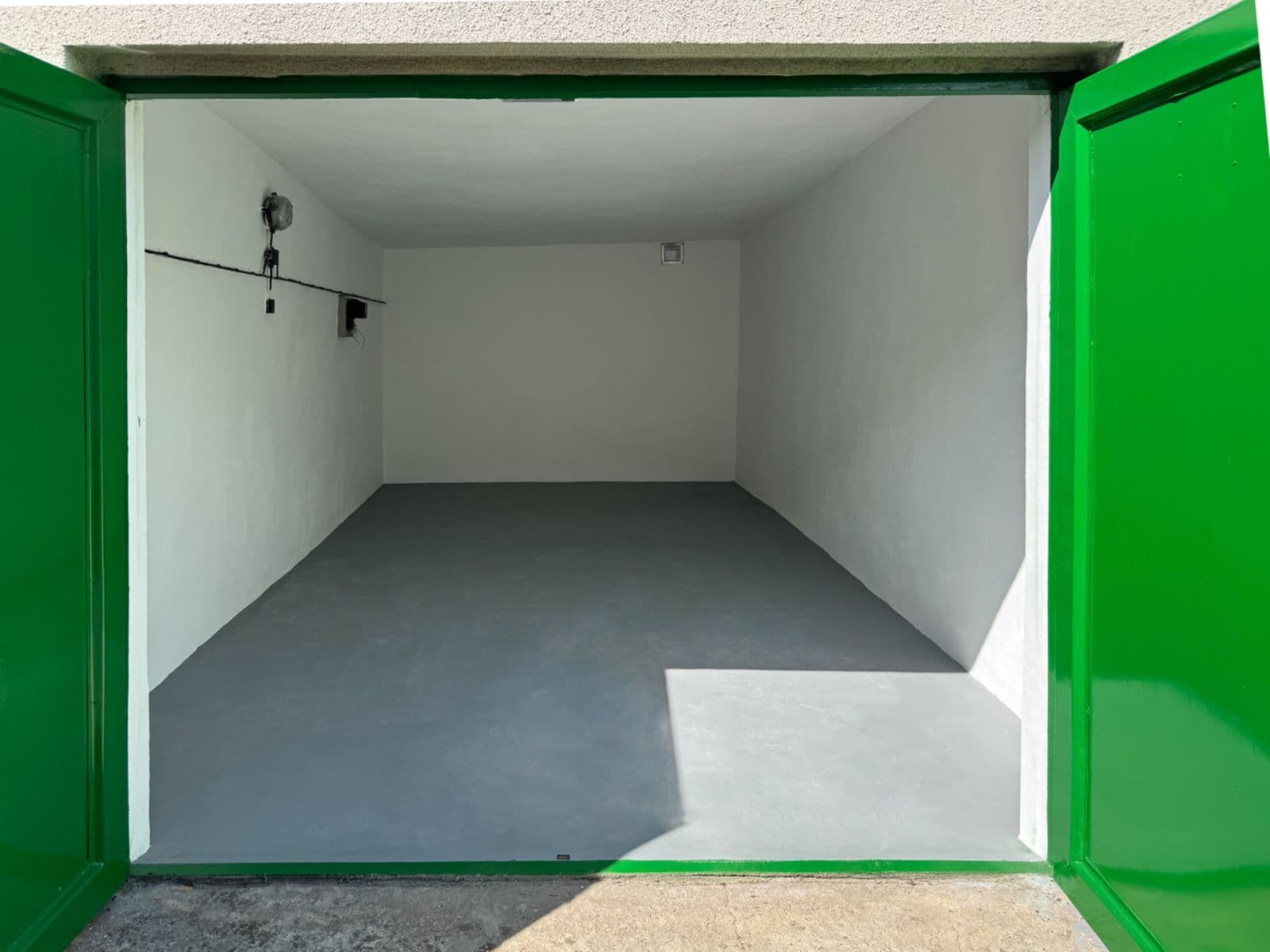 garage for sale, 23 m², Louny, Ústecký Region garage for sale, 23 m², Louny, Ústecký Region