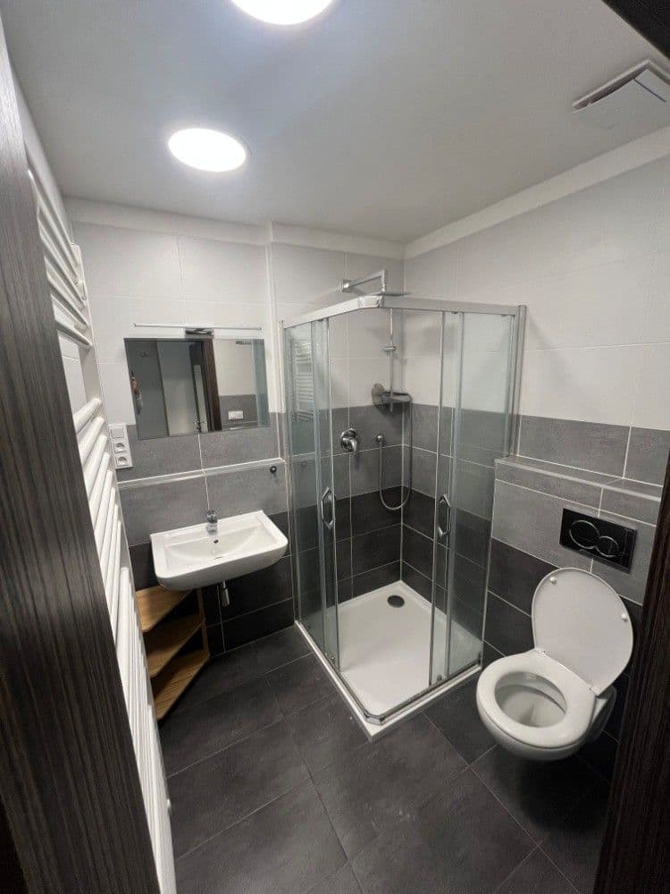 Studio flat to rent, 31 m², Za černým mostem, Prague, Prague Studio flat to rent, 31 m², Za černým mostem, Prague, Prague