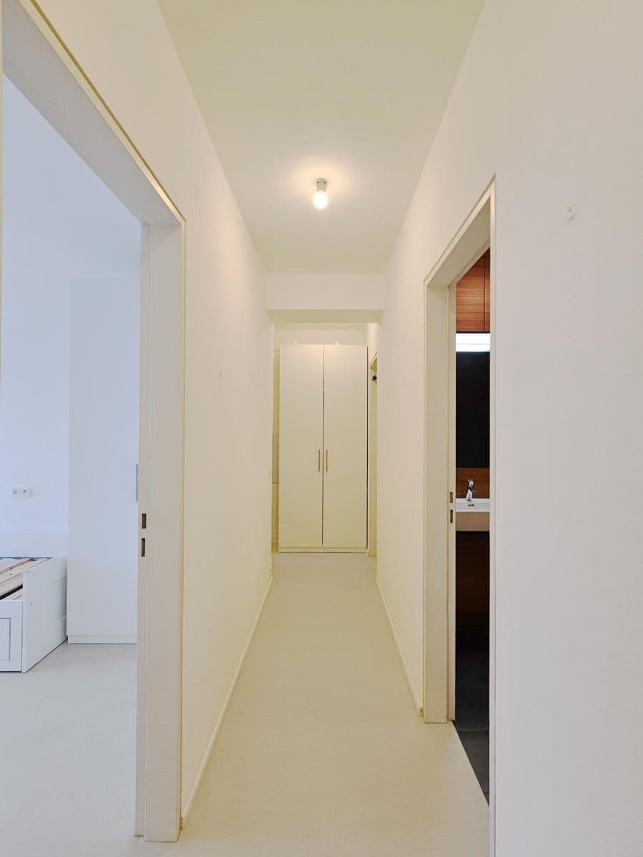 3 bedroom with open-plan kitchen flat to rent, 92 m², Na Rozdílu, Prague, Prague 3 bedroom with open-plan kitchen flat to rent, 92 m², Na Rozdílu, Prague, Prague