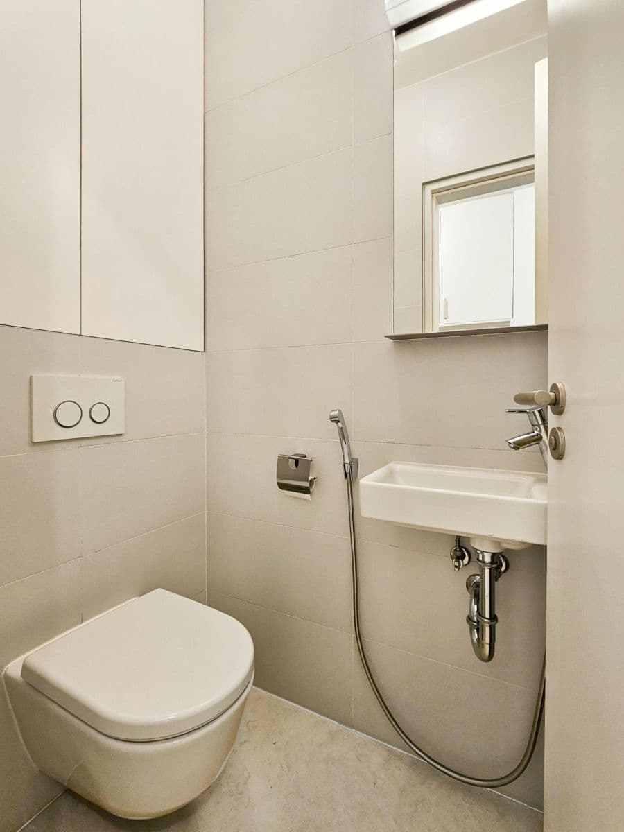 3 bedroom with open-plan kitchen flat to rent, 92 m², Na Rozdílu, Prague, Prague 3 bedroom with open-plan kitchen flat to rent, 92 m², Na Rozdílu, Prague, Prague