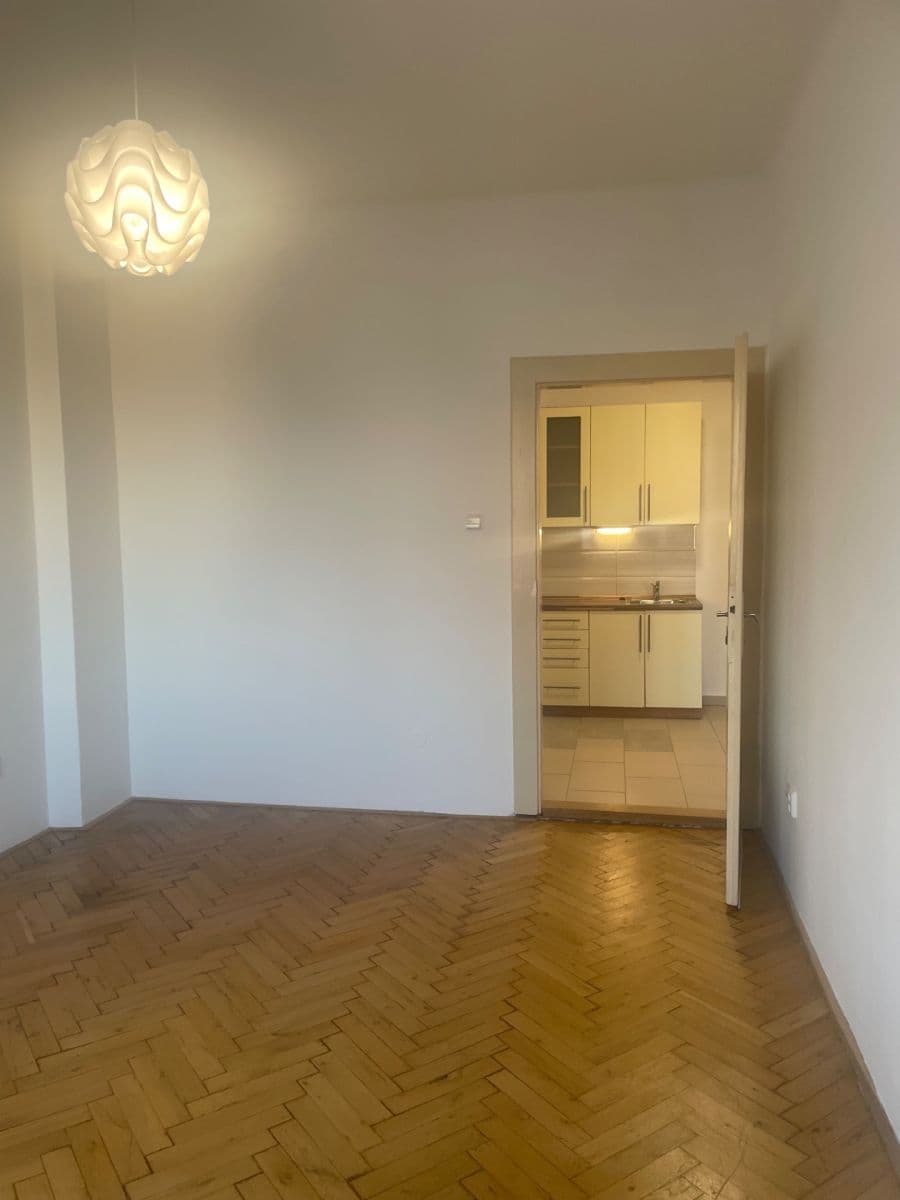 2 bedroom flat to rent, 50 m², 28. pluku, Prague, Prague 2 bedroom flat to rent, 50 m², 28. pluku, Prague, Prague