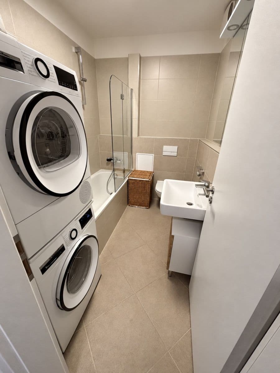1 bedroom with open-plan kitchen flat for sale, 54 m², Huppnerova, Prague, Prague 1 bedroom with open-plan kitchen flat for sale, 54 m², Huppnerova, Prague, Prague