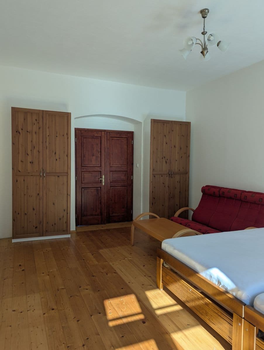 1 bedroom with open-plan kitchen flat to rent, 58 m², Tylova, Plzeň, Plzeňský Region 1 bedroom with open-plan kitchen flat to rent, 58 m², Tylova, Plzeň, Plzeňský Region