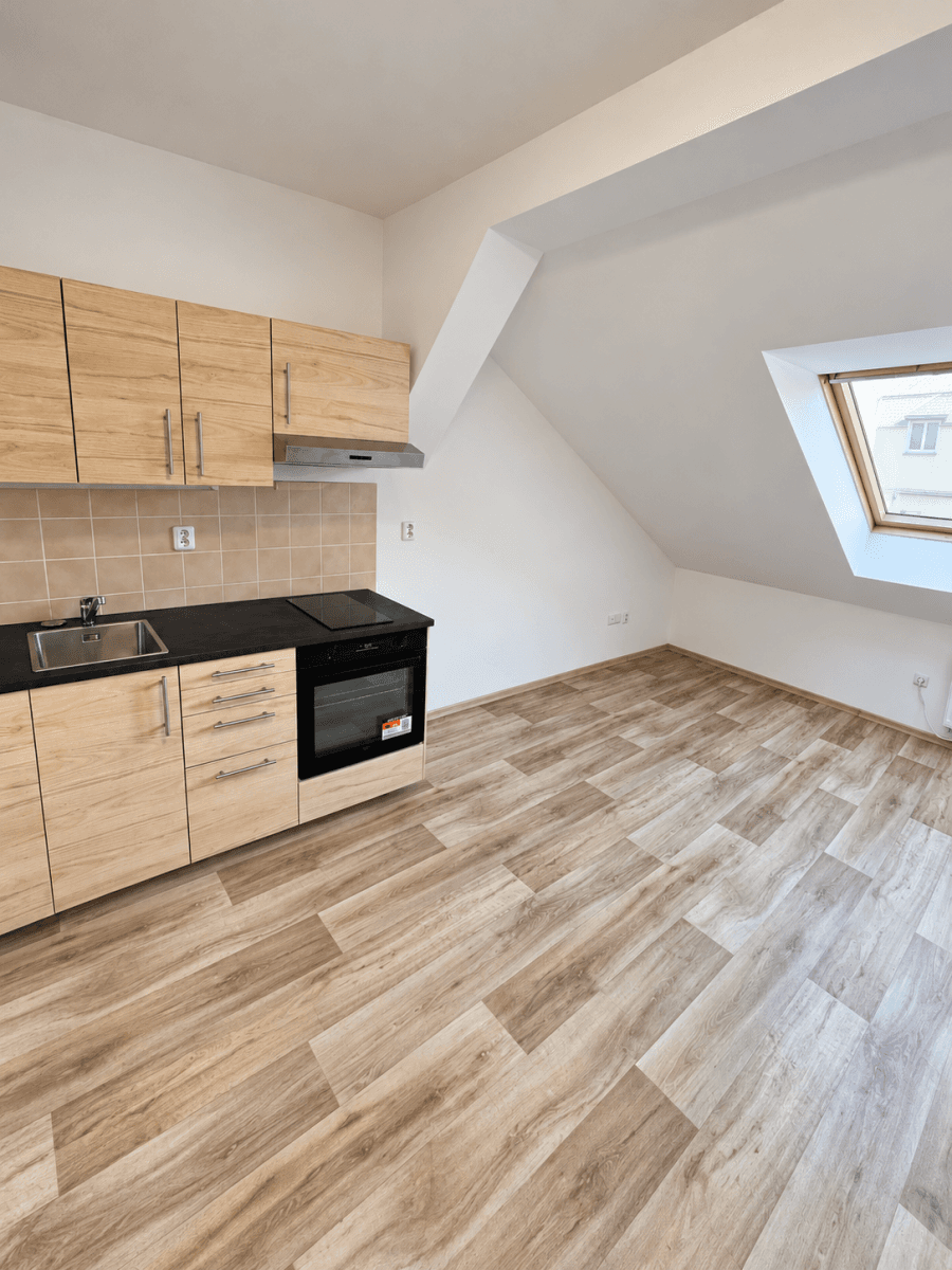 Studio flat to rent, 34 m², Vlhká, Brno, Jihomoravský Region Studio flat to rent, 34 m², Vlhká, Brno, Jihomoravský Region