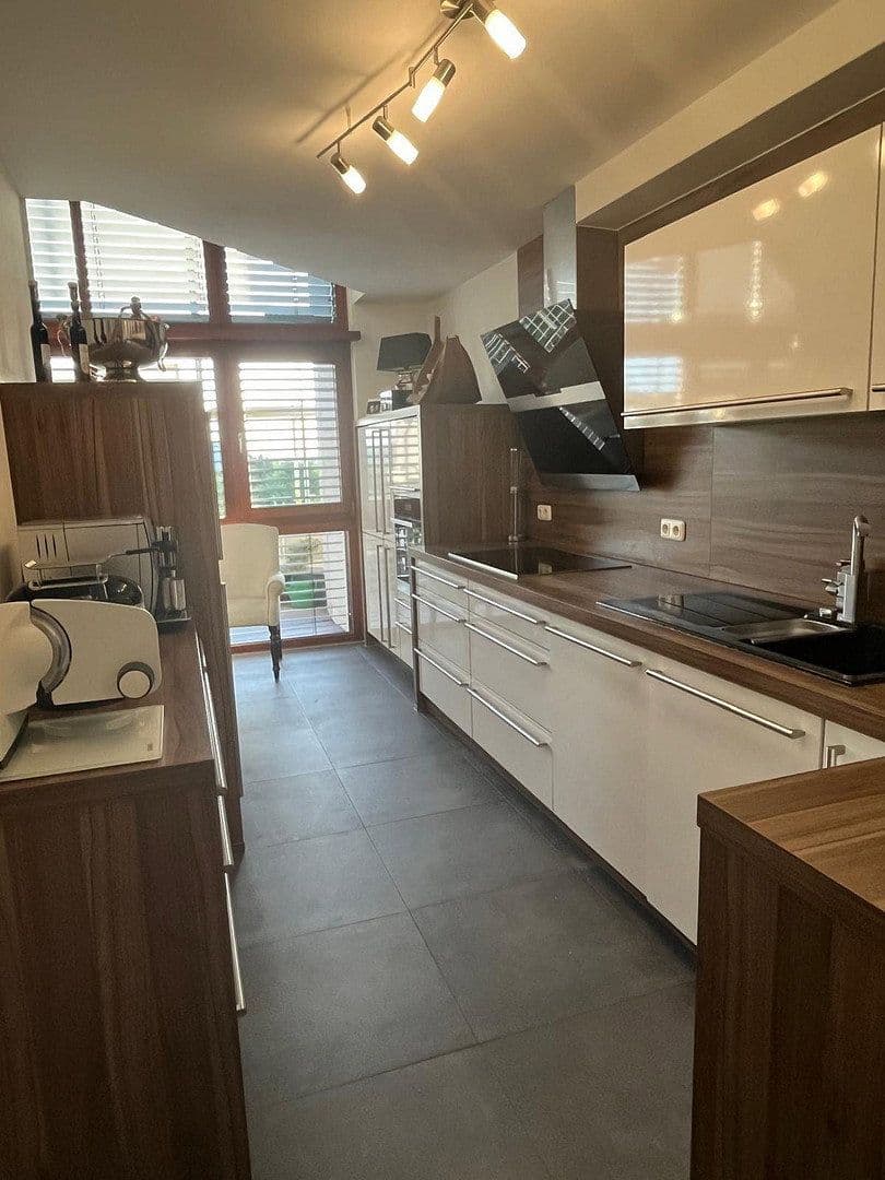 3 bedroom with open-plan kitchen flat for sale, 141 m², Essen, North Rhine-Westphalia 3 bedroom with open-plan kitchen flat for sale, 141 m², Essen, North Rhine-Westphalia