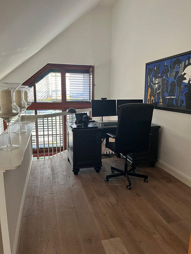 3 bedroom with open-plan kitchen flat for sale, 141 m², Essen, North Rhine-Westphalia 3 bedroom with open-plan kitchen flat for sale, 141 m², Essen, North Rhine-Westphalia