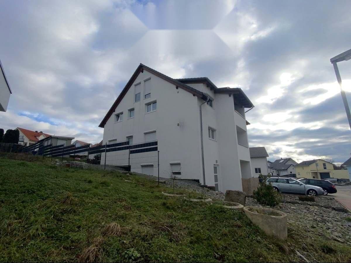 3 bedroom with open-plan kitchen flat to rent, 109 m², Osterburken, Baden-Württemberg 3 bedroom with open-plan kitchen flat to rent, 109 m², Osterburken, Baden-Württemberg