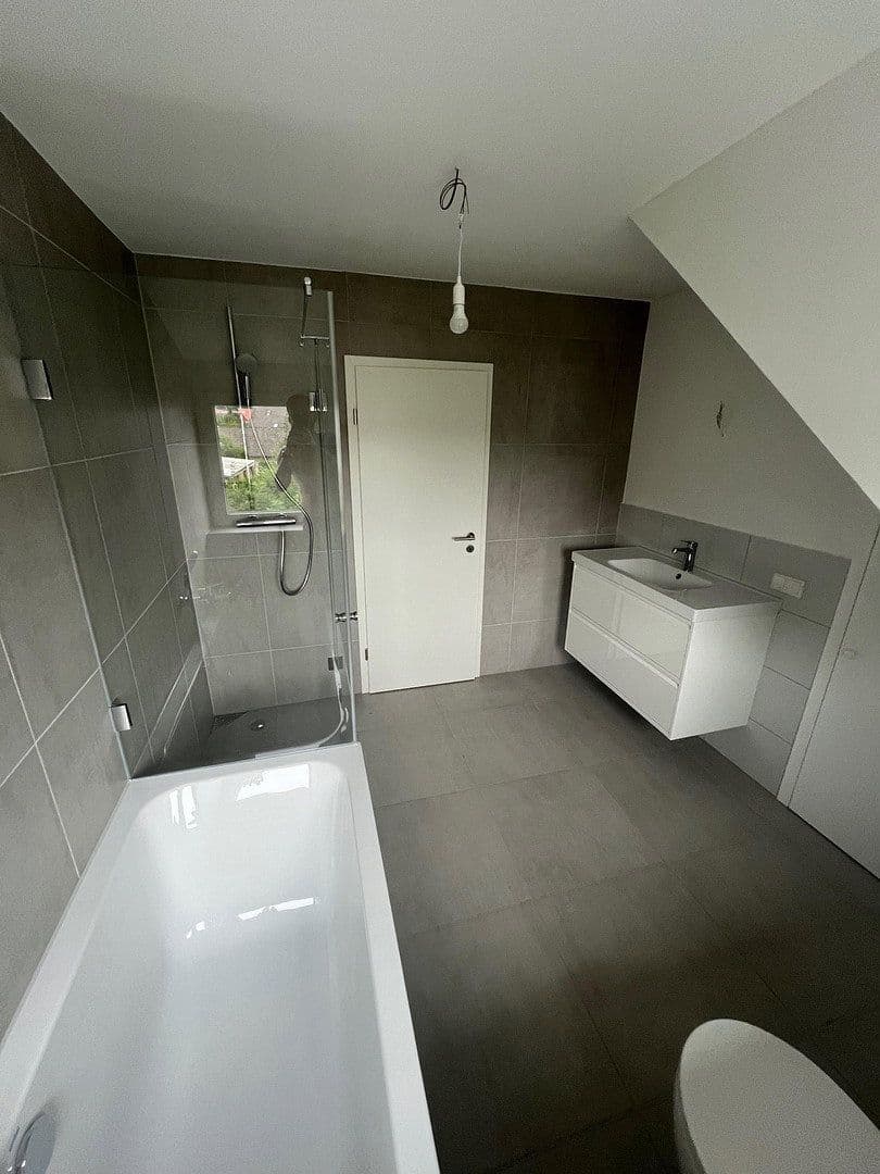 house to rent, 132 m², Breslauer Str. 10, Scheden, Lower Saxony house to rent, 132 m², Breslauer Str. 10, Scheden, Lower Saxony