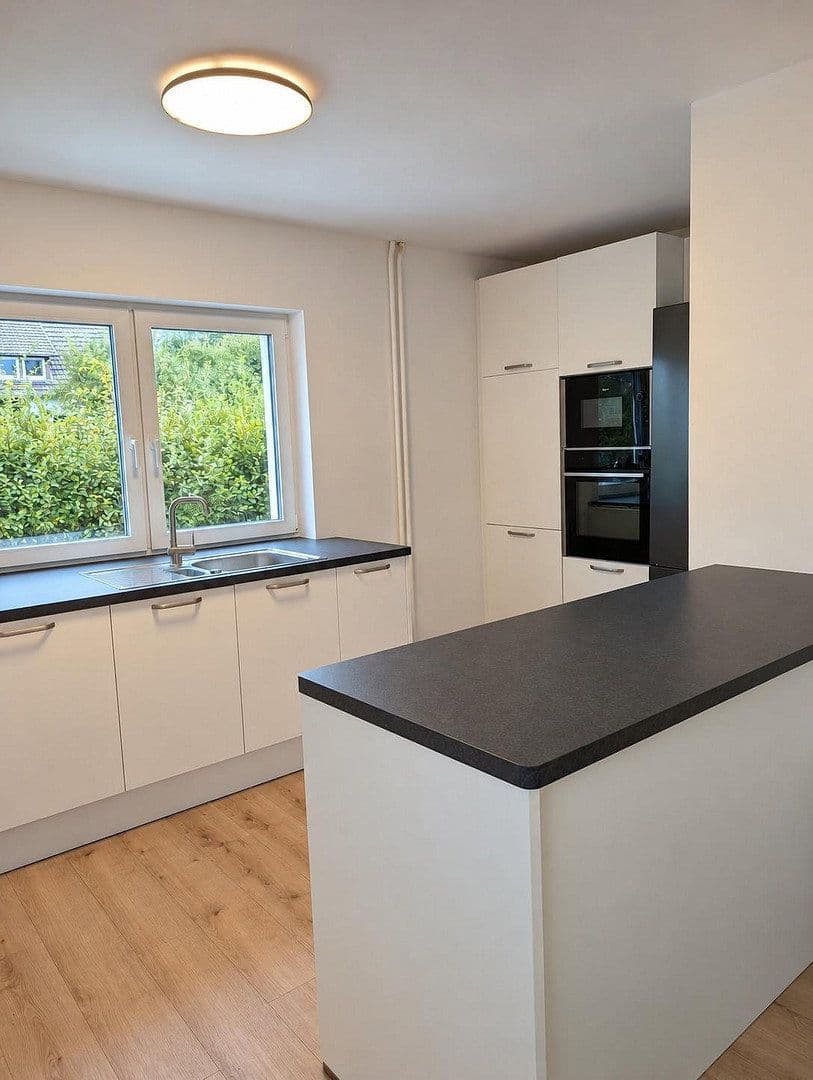 house to rent, 132 m², Breslauer Str. 10, Scheden, Lower Saxony house to rent, 132 m², Breslauer Str. 10, Scheden, Lower Saxony