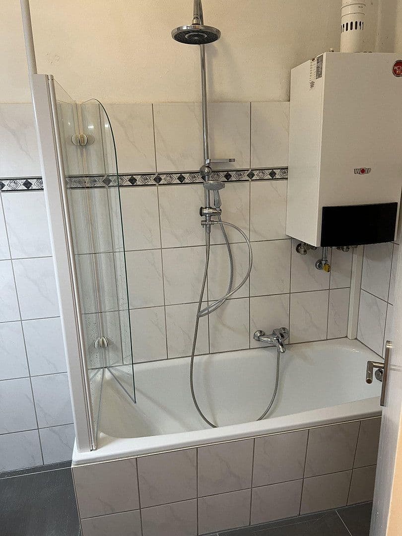 3 bedroom flat to rent, 81 m², Wormser Strasse 11, Wuppertal, North Rhine-Westphalia 3 bedroom flat to rent, 81 m², Wormser Strasse 11, Wuppertal, North Rhine-Westphalia