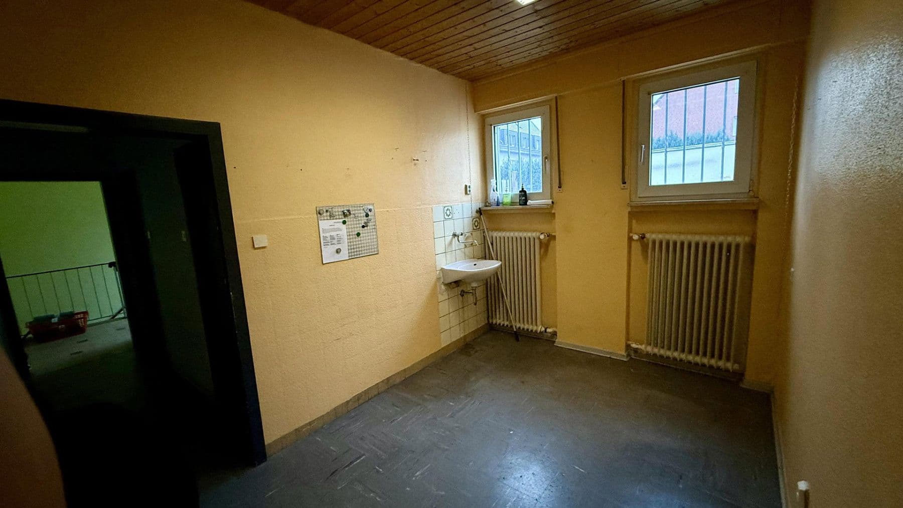 non-residential property to rent, 573 m², Gladbecker Straße 246-248, Bottrop, North Rhine-Westphalia non-residential property to rent, 573 m², Gladbecker Straße 246-248, Bottrop, North Rhine-Westphalia