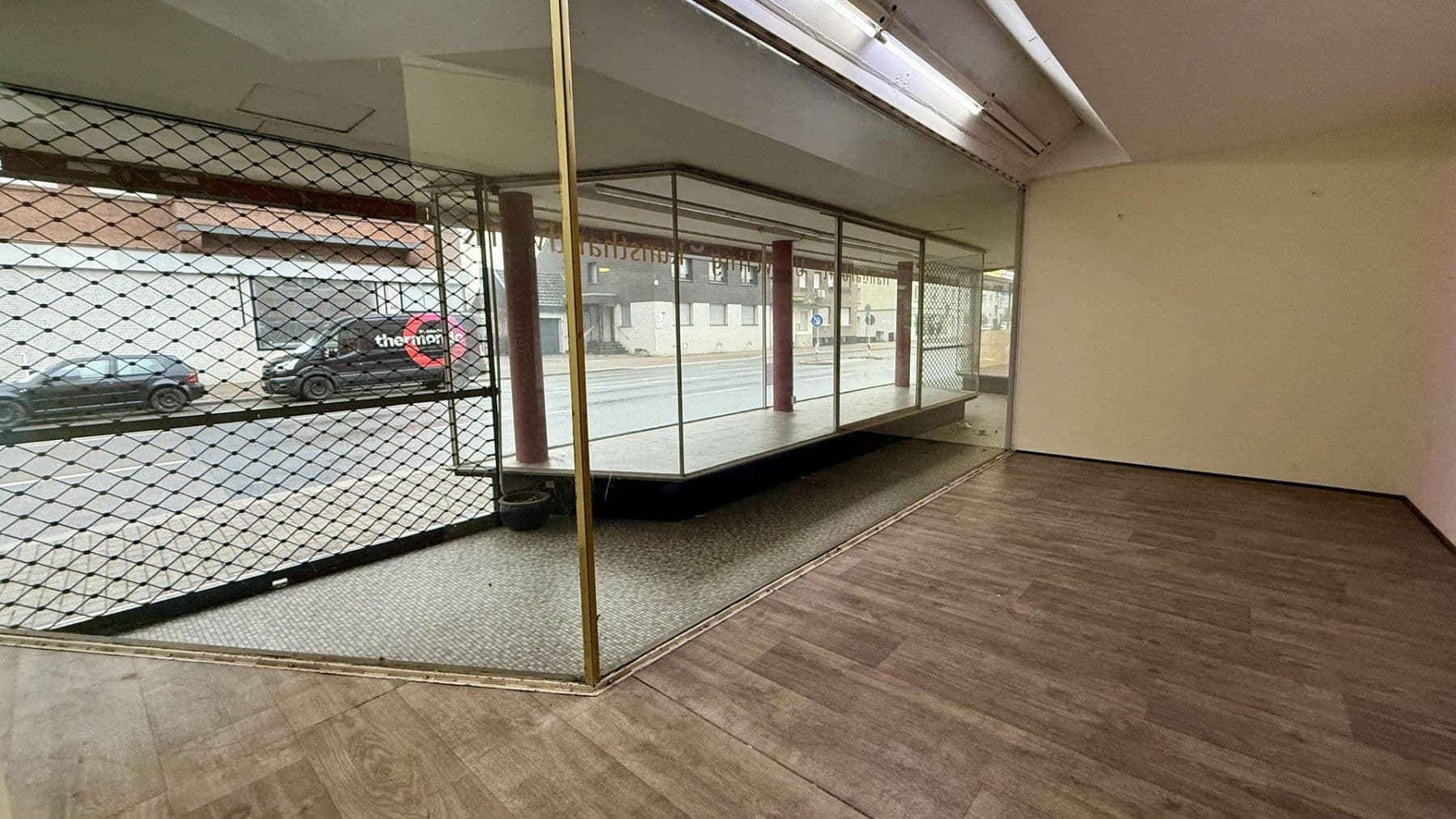 non-residential property to rent, 573 m², Gladbecker Straße 246-248, Bottrop, North Rhine-Westphalia non-residential property to rent, 573 m², Gladbecker Straße 246-248, Bottrop, North Rhine-Westphalia