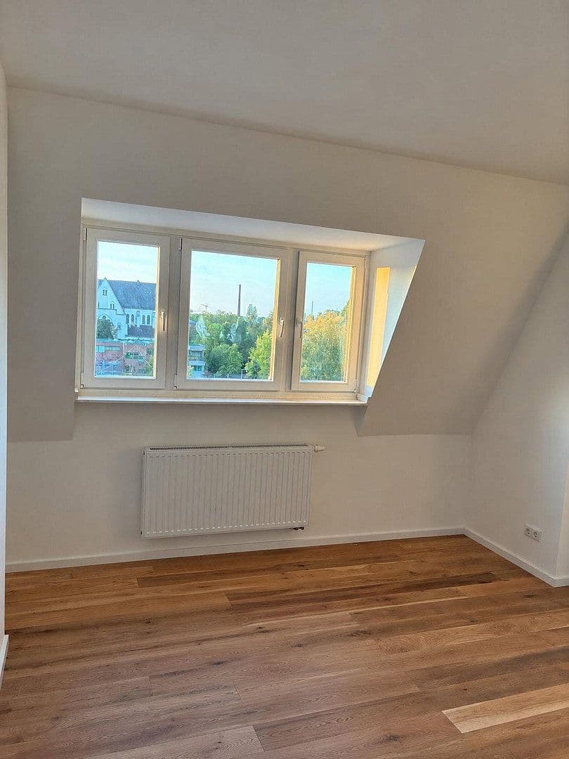 4 bedroom flat to rent, 120 m², Berliner Straße 124, Köln, North Rhine-Westphalia 4 bedroom flat to rent, 120 m², Berliner Straße 124, Köln, North Rhine-Westphalia
