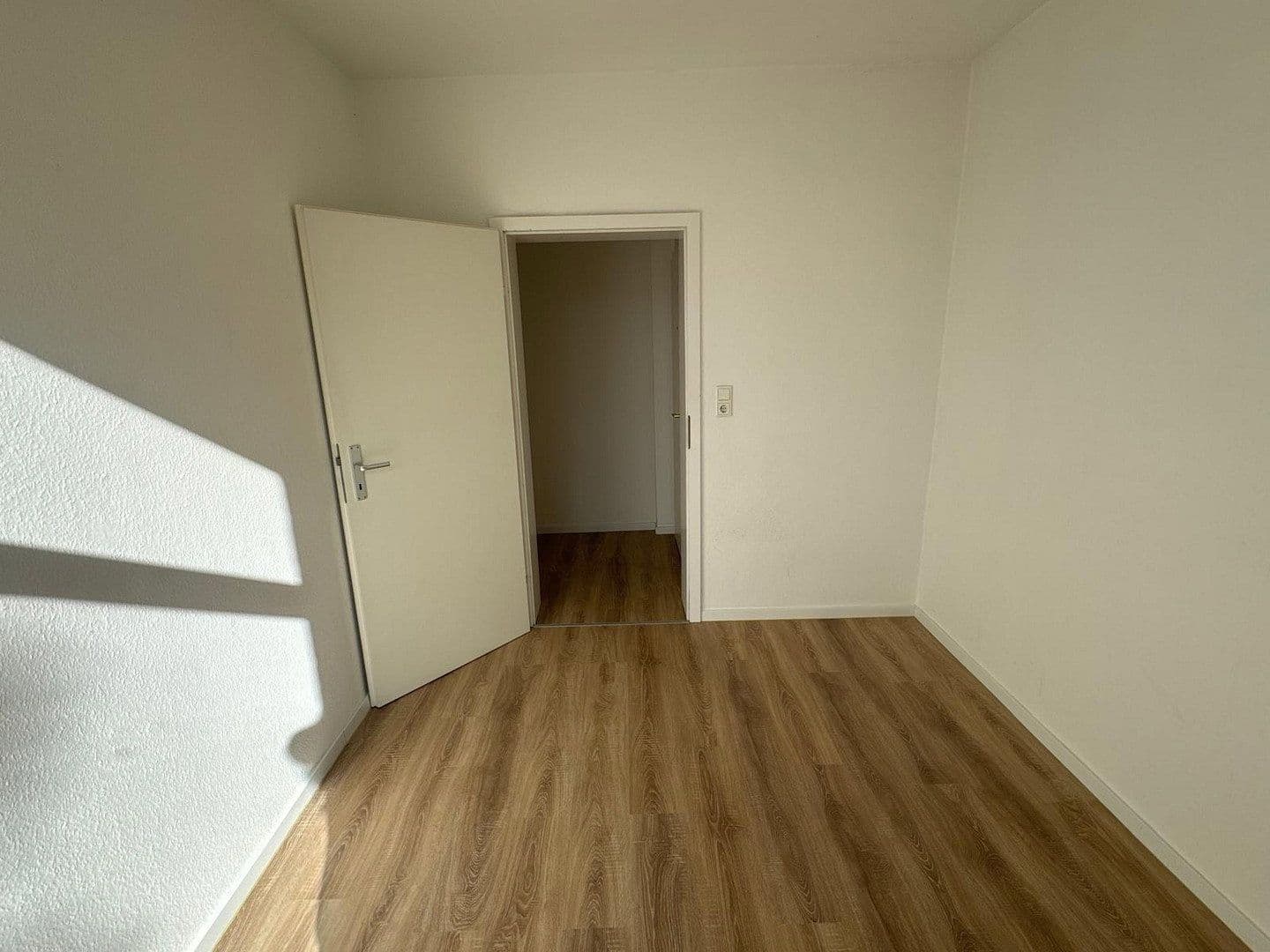 3 bedroom flat to rent, 63 m², Frankfurt, Hesse 3 bedroom flat to rent, 63 m², Frankfurt, Hesse