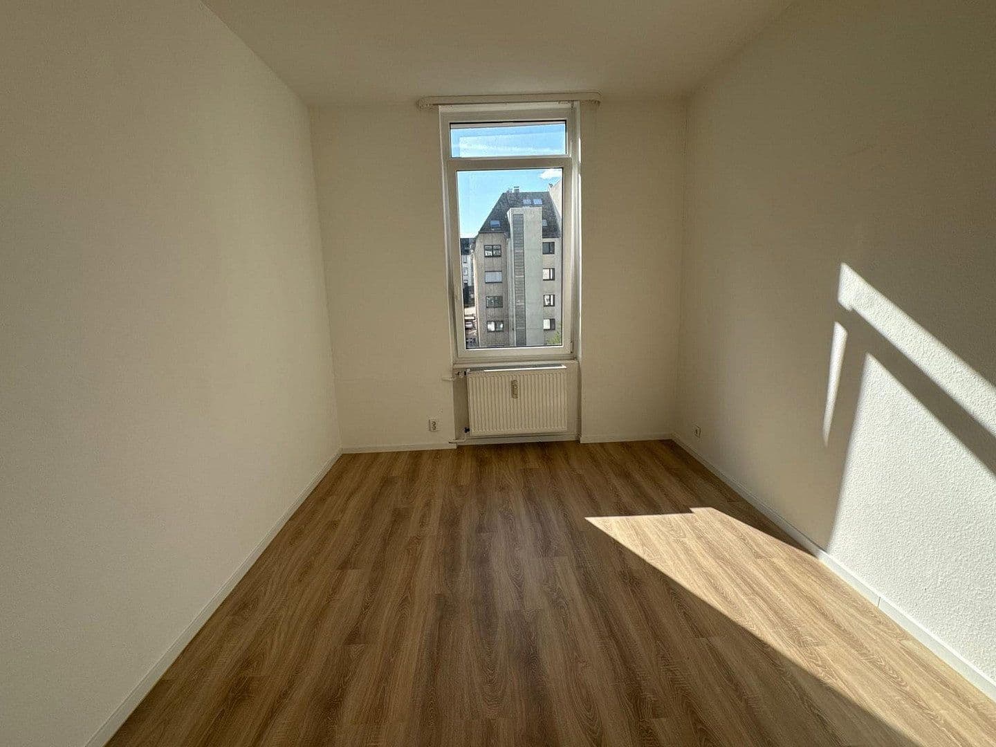 3 bedroom flat to rent, 63 m², Frankfurt, Hesse 3 bedroom flat to rent, 63 m², Frankfurt, Hesse