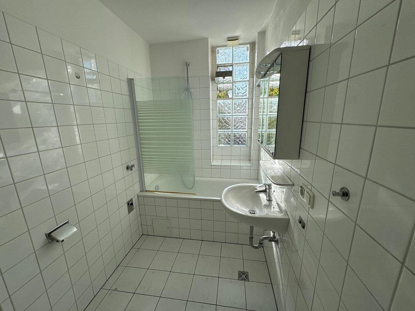 3 bedroom flat to rent, 63 m², Frankfurt, Hesse 3 bedroom flat to rent, 63 m², Frankfurt, Hesse