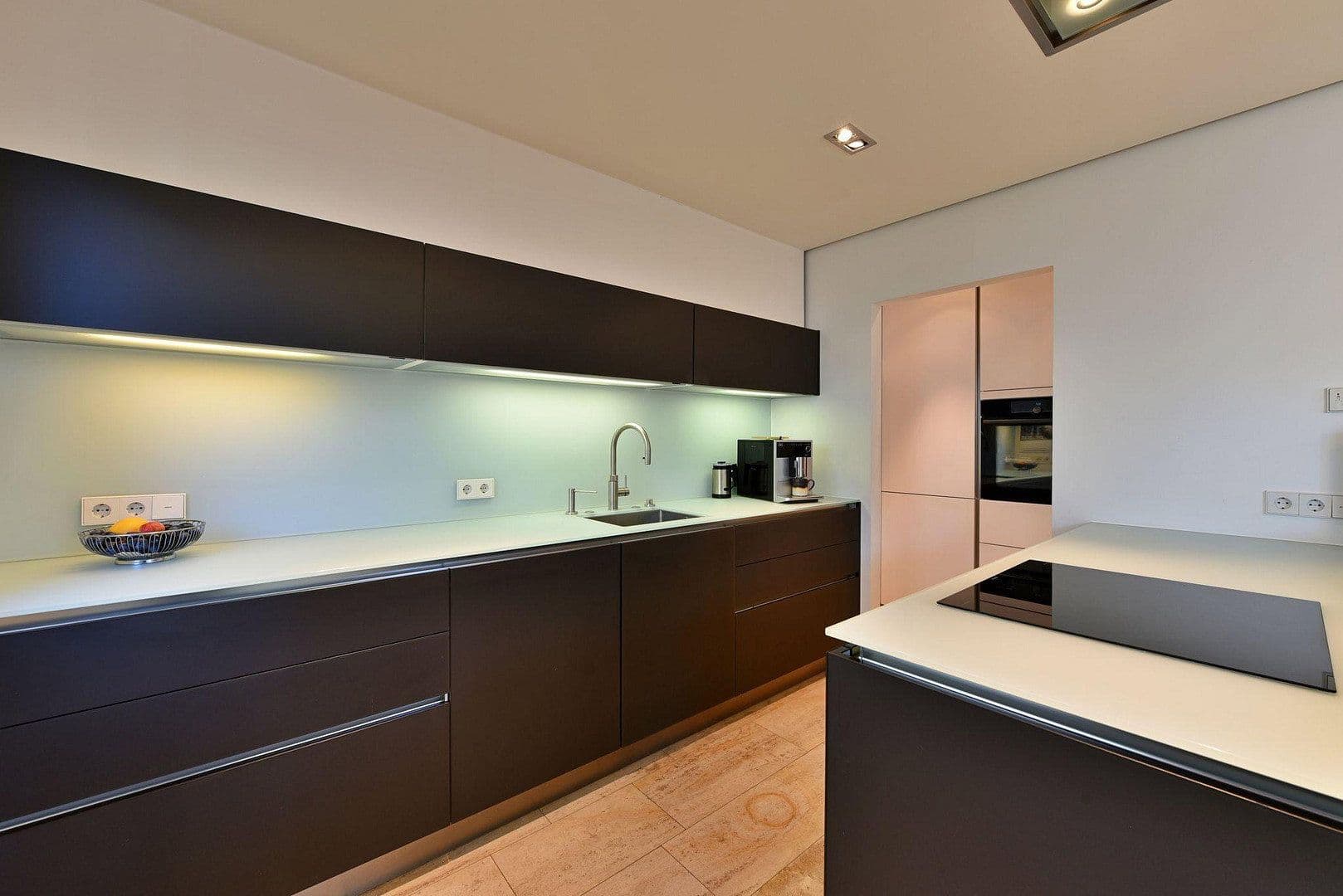 2 bedroom with open-plan kitchen flat for sale, 168 m², Ulm, Baden-Württemberg 2 bedroom with open-plan kitchen flat for sale, 168 m², Ulm, Baden-Württemberg