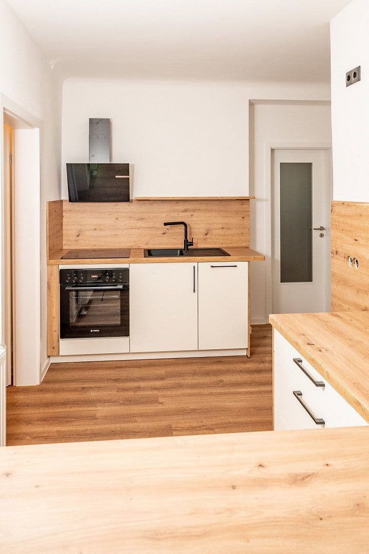 3 bedroom flat to rent, 80 m², Roeseplatz 1, Eisenach, Thuringia 3 bedroom flat to rent, 80 m², Roeseplatz 1, Eisenach, Thuringia