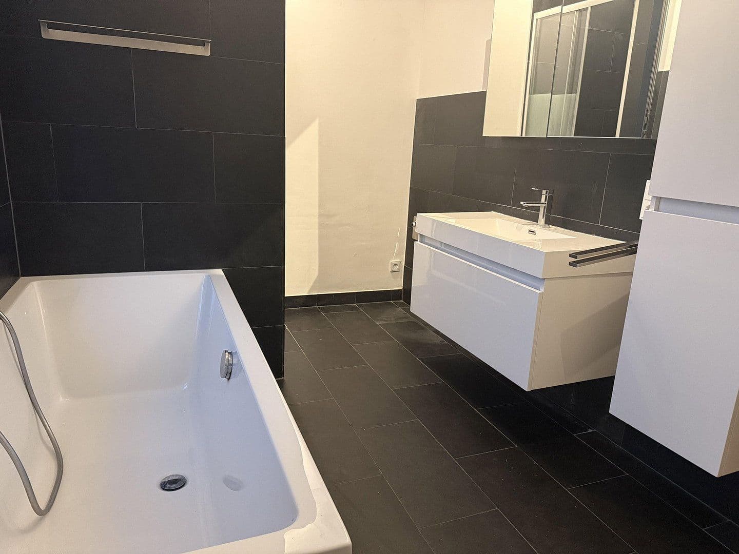 house to rent, 120 m², Frankfurt, Hesse house to rent, 120 m², Frankfurt, Hesse