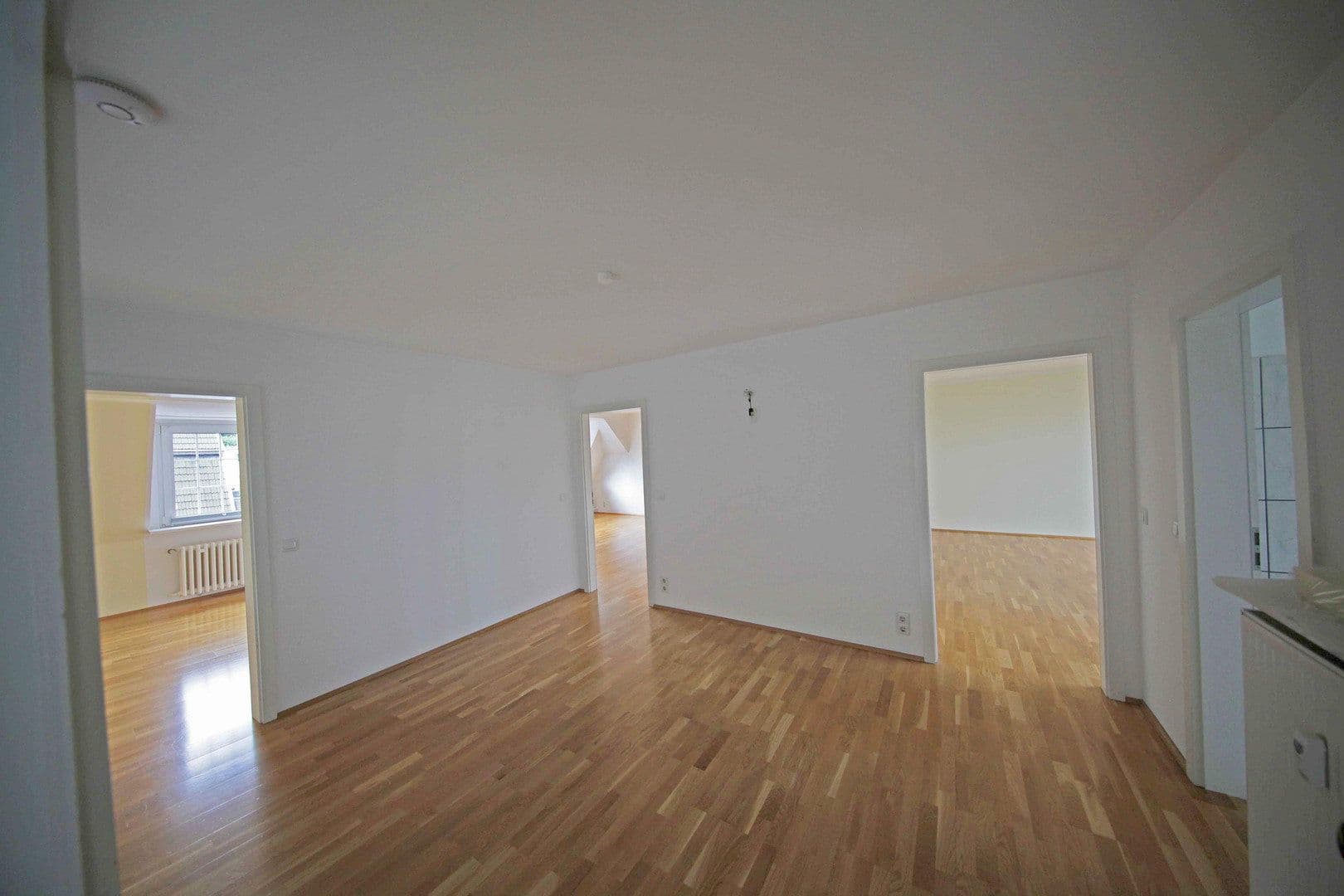 3 bedroom flat to rent, 105 m², Wuppertal, North Rhine-Westphalia 3 bedroom flat to rent, 105 m², Wuppertal, North Rhine-Westphalia