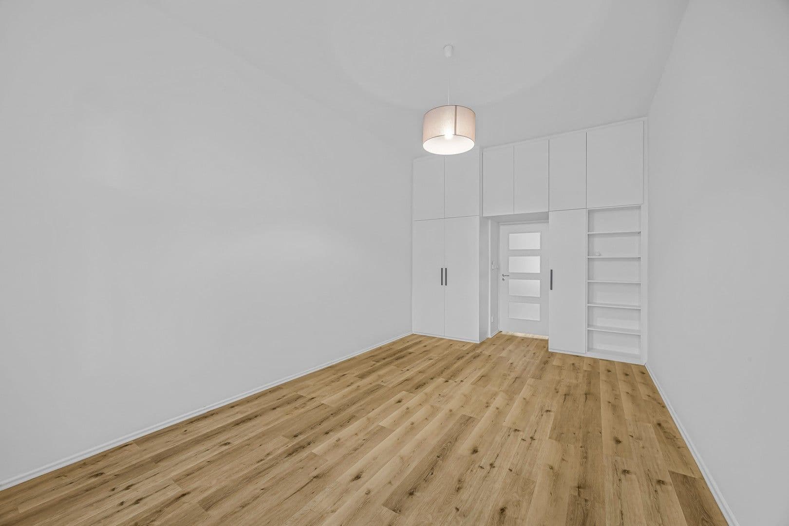 1 bedroom with open-plan kitchen flat to rent, 43 m², Grafická, Prague, Prague 1 bedroom with open-plan kitchen flat to rent, 43 m², Grafická, Prague, Prague