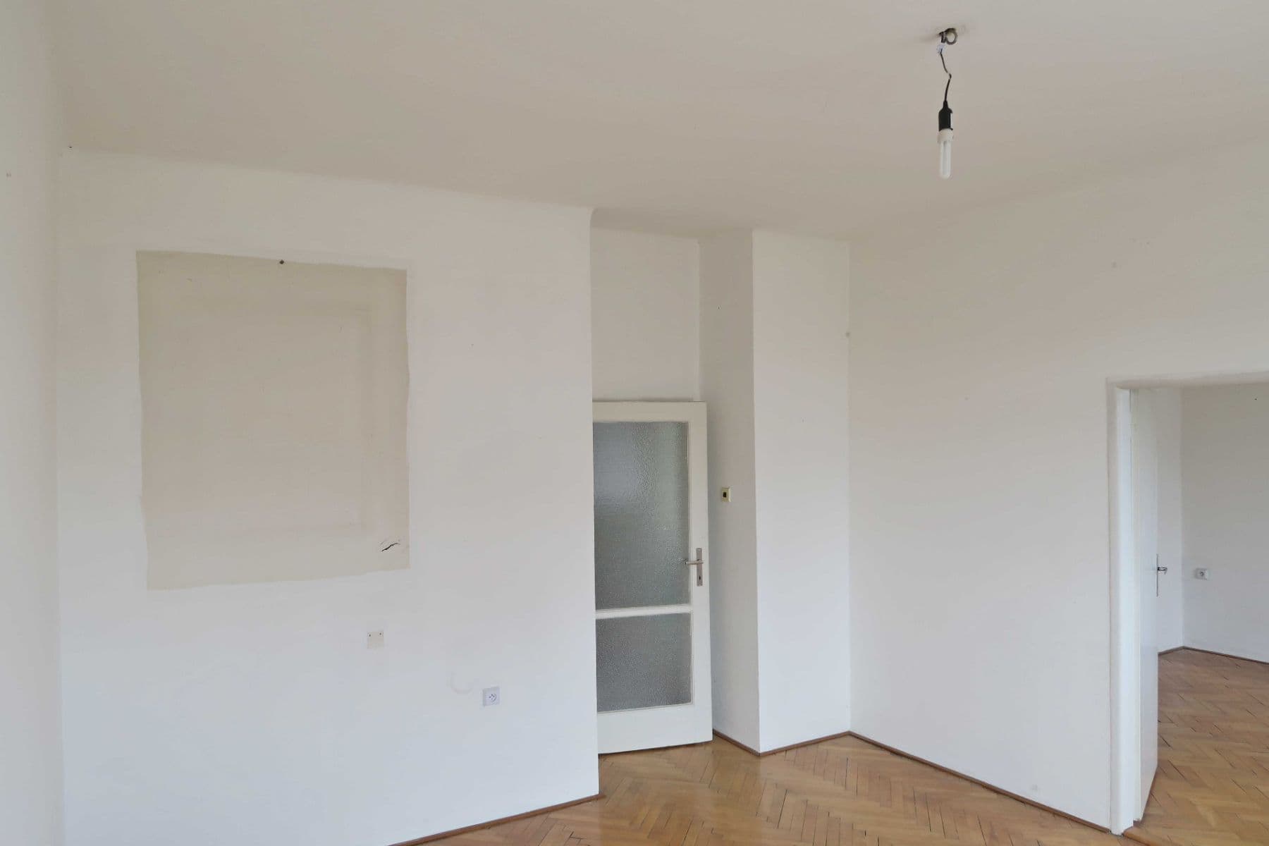 2 bedroom flat for sale, 57 m², 28. pluku, Prague, Prague 2 bedroom flat for sale, 57 m², 28. pluku, Prague, Prague