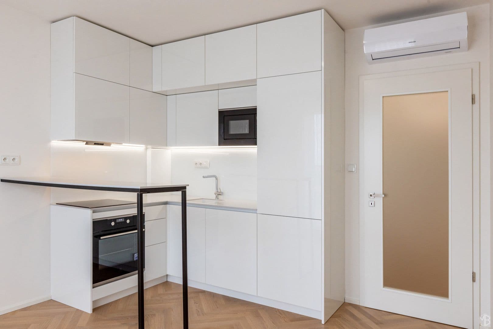 1 bedroom with open-plan kitchen flat to rent, 65 m², 5. května, Prague, Prague 1 bedroom with open-plan kitchen flat to rent, 65 m², 5. května, Prague, Prague