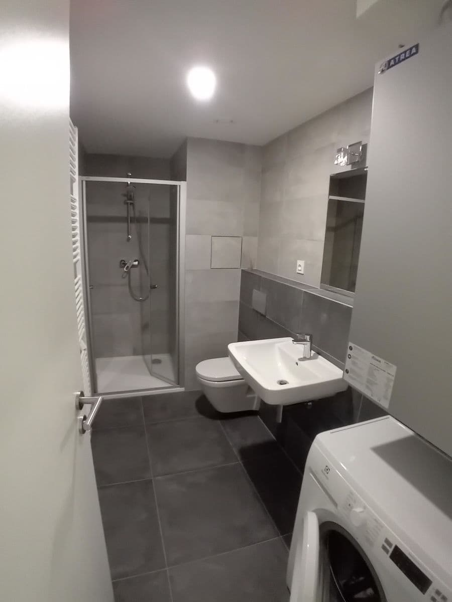 Studio flat to rent, 31 m², Kbelská, Prague, Prague Studio flat to rent, 31 m², Kbelská, Prague, Prague