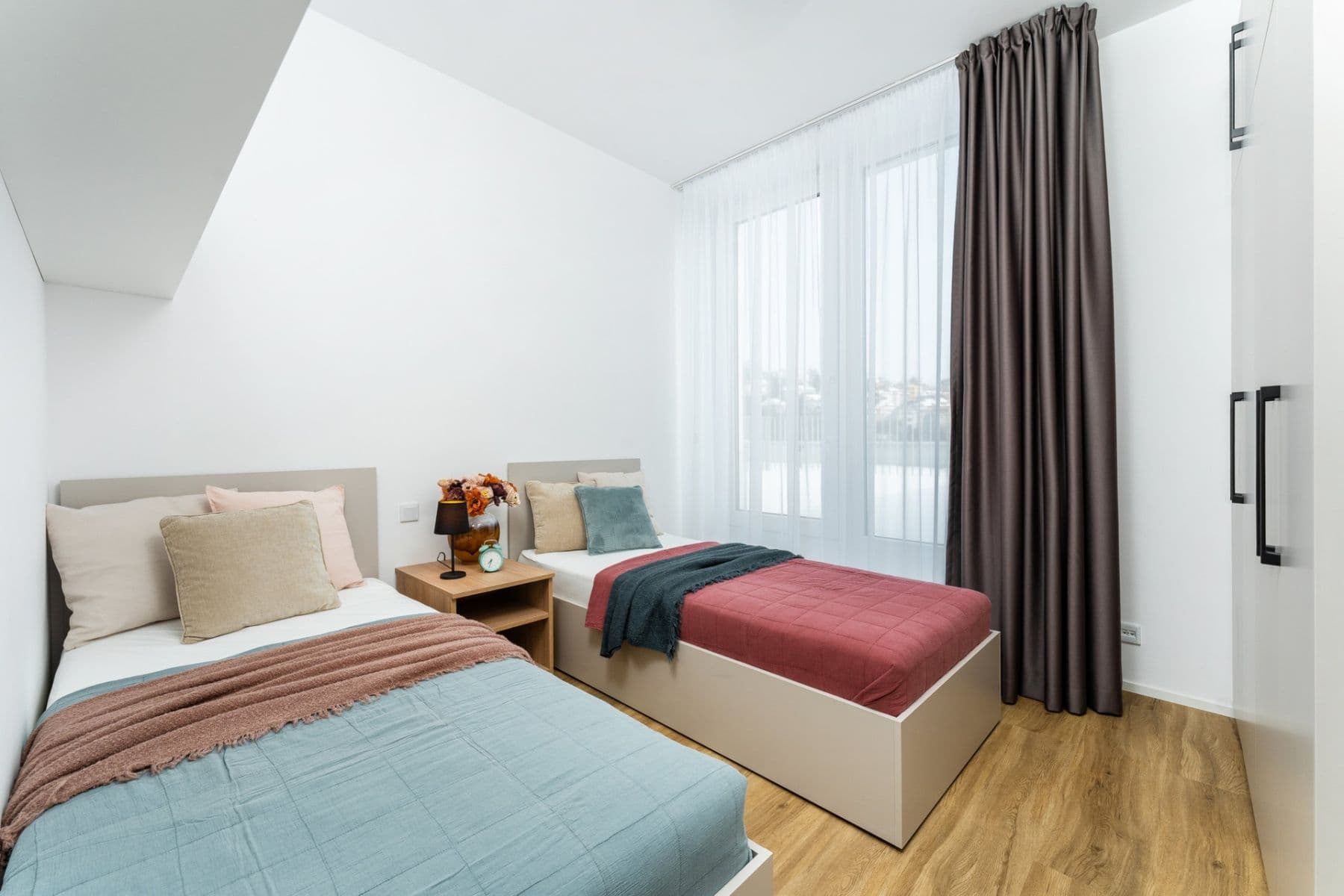 3 bedroom with open-plan kitchen flat to rent, 155 m², Odkolkova, Prague, Prague 3 bedroom with open-plan kitchen flat to rent, 155 m², Odkolkova, Prague, Prague