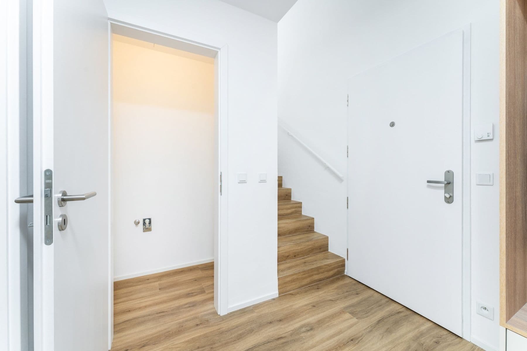 3 bedroom with open-plan kitchen flat to rent, 155 m², Odkolkova, Prague, Prague 3 bedroom with open-plan kitchen flat to rent, 155 m², Odkolkova, Prague, Prague