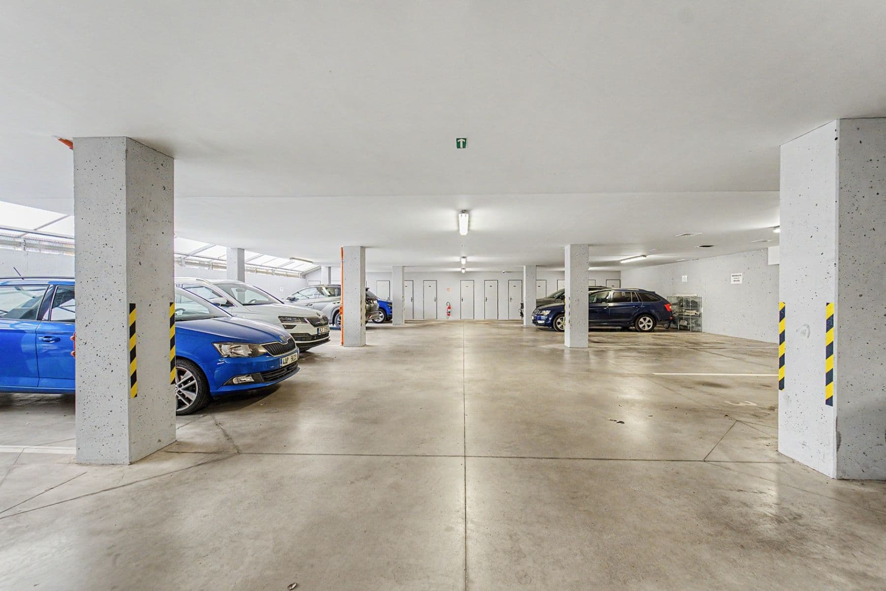 2 bedroom with open-plan kitchen flat for sale, 136 m², Drahobejlova, Prague, Prague 2 bedroom with open-plan kitchen flat for sale, 136 m², Drahobejlova, Prague, Prague