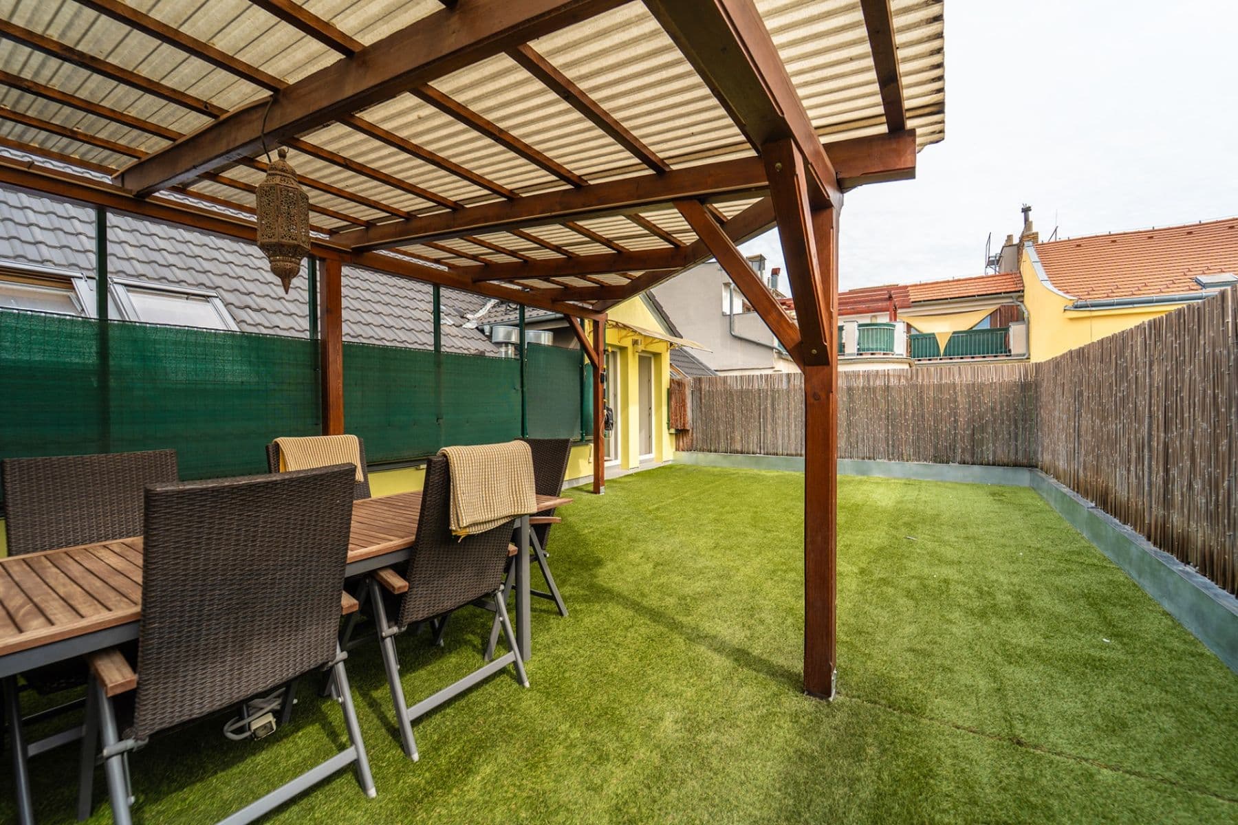 2 bedroom with open-plan kitchen flat for sale, 136 m², Drahobejlova, Prague, Prague 2 bedroom with open-plan kitchen flat for sale, 136 m², Drahobejlova, Prague, Prague