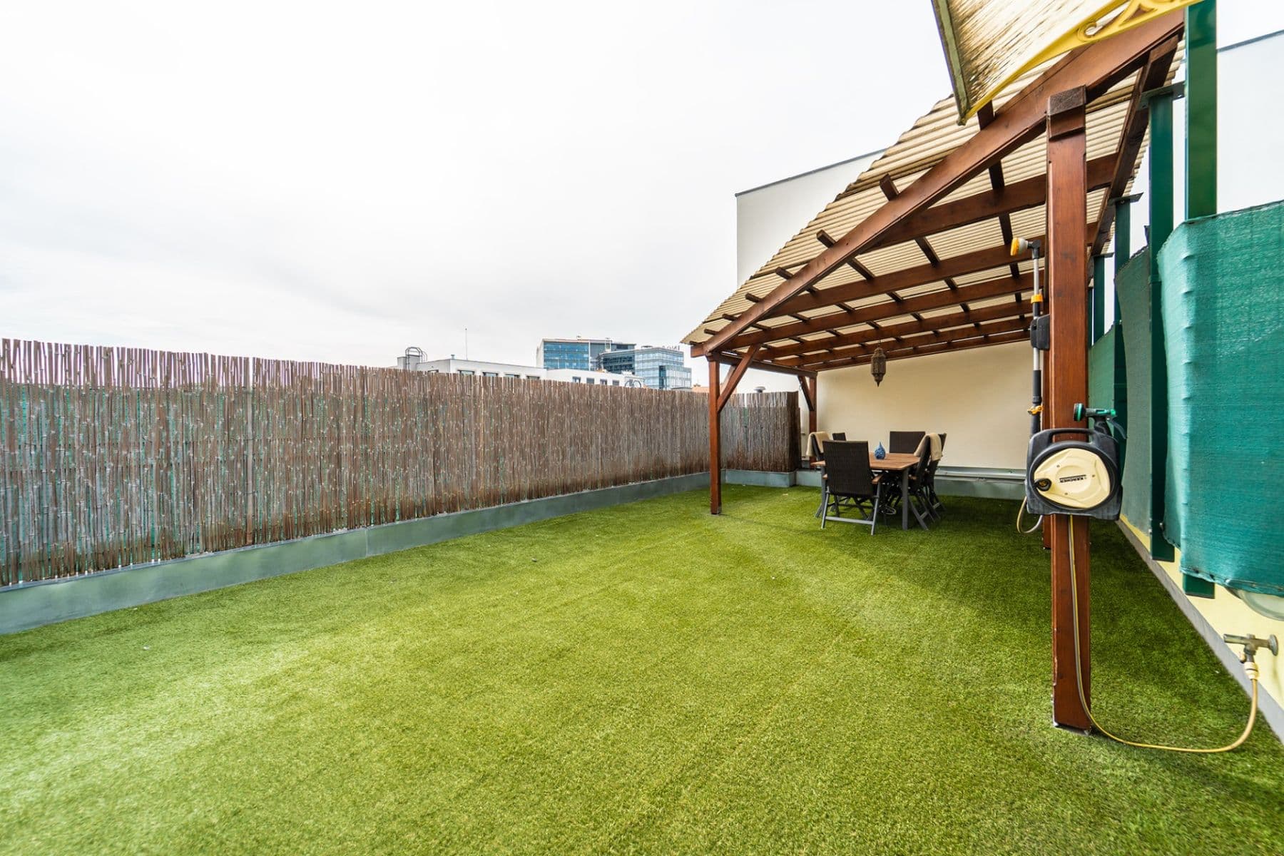 2 bedroom with open-plan kitchen flat for sale, 136 m², Drahobejlova, Prague, Prague 2 bedroom with open-plan kitchen flat for sale, 136 m², Drahobejlova, Prague, Prague