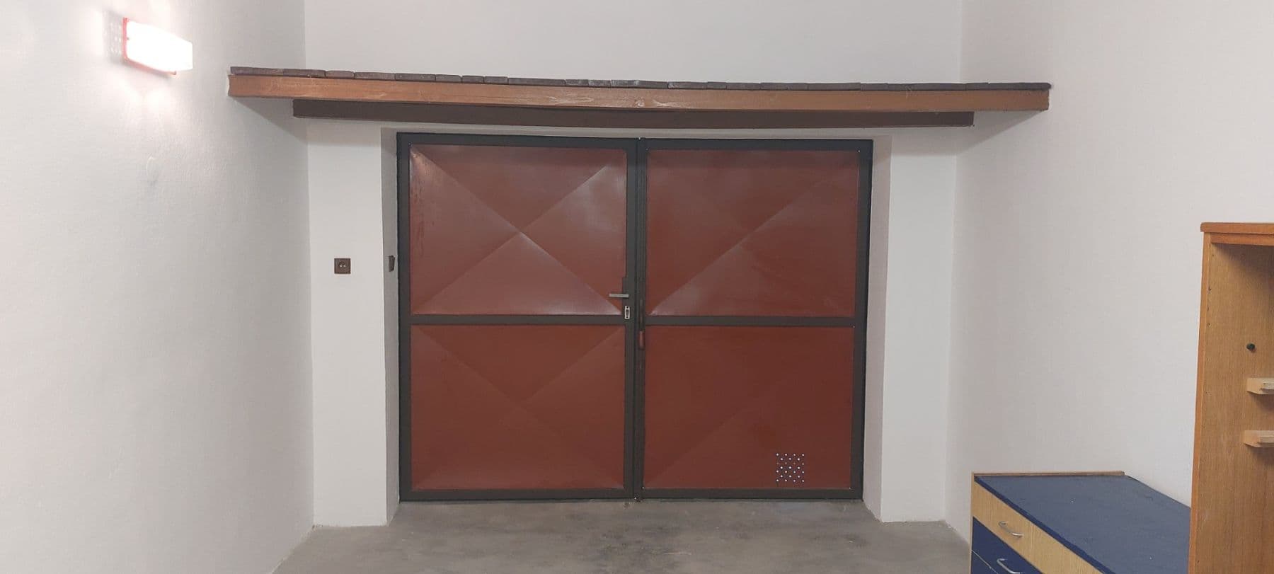 garage to rent, 18 m², Starý Plzenec, Plzeňský Region garage to rent, 18 m², Starý Plzenec, Plzeňský Region