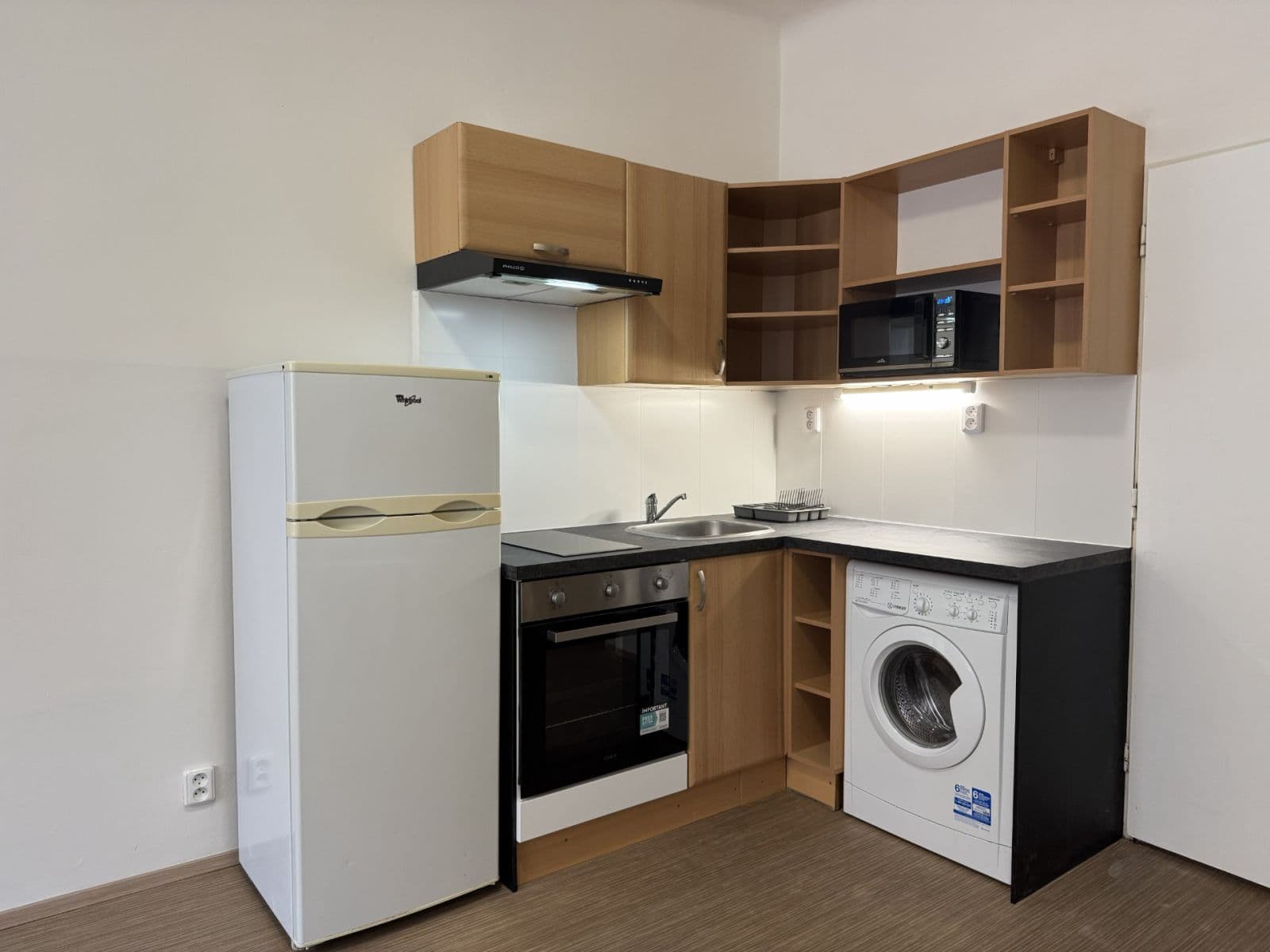 Small studio flat to rent, 25 m², Oldřichova, Prague, Prague Small studio flat to rent, 25 m², Oldřichova, Prague, Prague