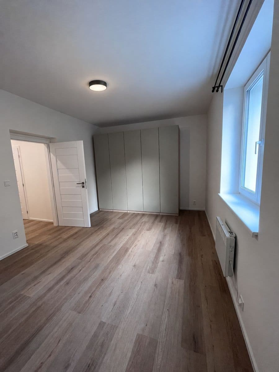 1 bedroom with open-plan kitchen flat to rent, 42 m², Musílkova, Prague, Prague 1 bedroom with open-plan kitchen flat to rent, 42 m², Musílkova, Prague, Prague
