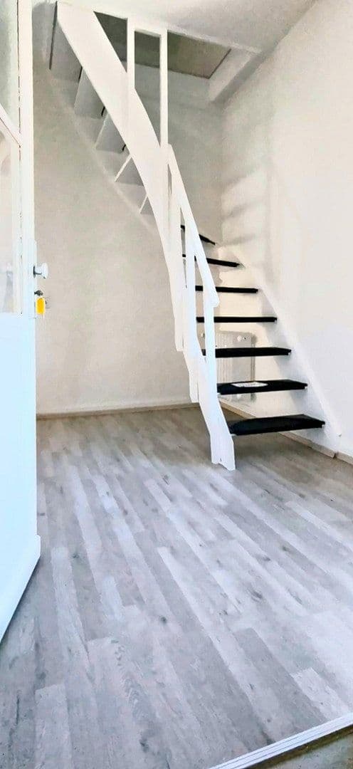 3 bedroom flat to rent, 95 m², Merscheider Straße 99, Solingen, North Rhine-Westphalia 3 bedroom flat to rent, 95 m², Merscheider Straße 99, Solingen, North Rhine-Westphalia