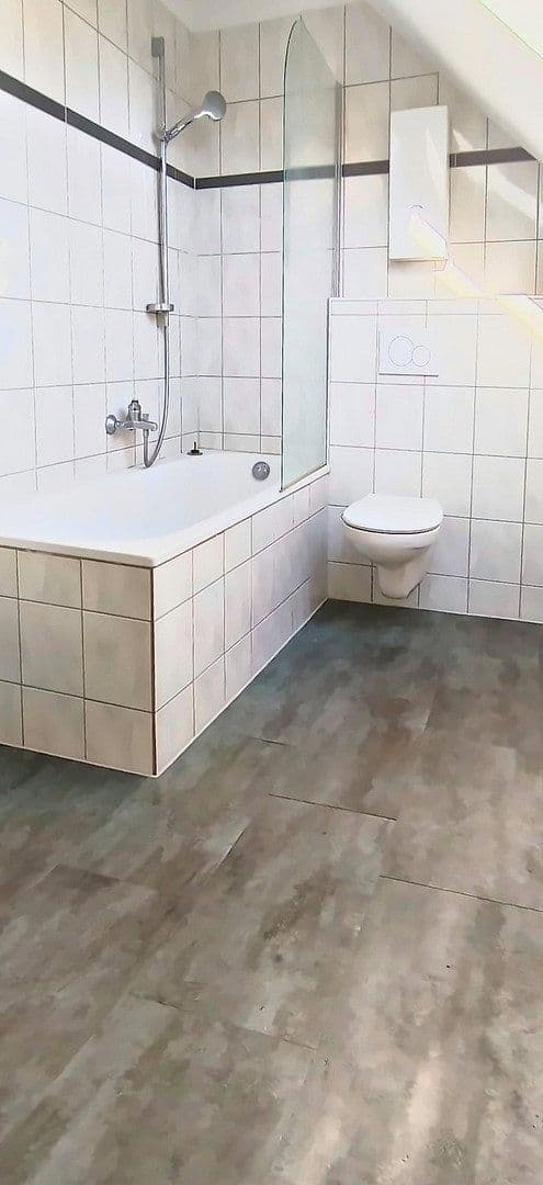 3 bedroom flat to rent, 95 m², Merscheider Straße 99, Solingen, North Rhine-Westphalia 3 bedroom flat to rent, 95 m², Merscheider Straße 99, Solingen, North Rhine-Westphalia