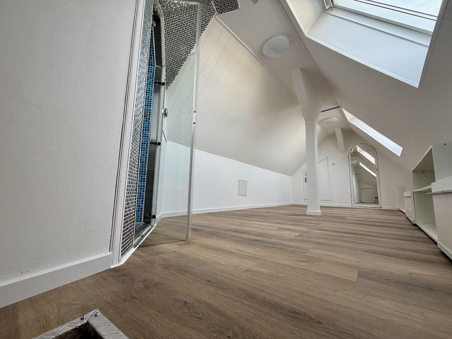 2 bedroom with open-plan kitchen flat to rent, 80 m², Altstadtstraße 25, Leverkusen, North Rhine-Westphalia 2 bedroom with open-plan kitchen flat to rent, 80 m², Altstadtstraße 25, Leverkusen, North Rhine-Westphalia