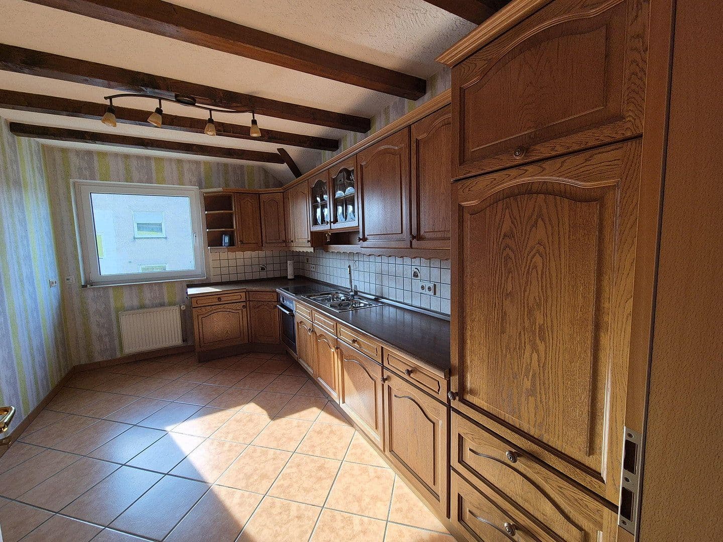 3 bedroom flat to rent, 135 m², Offstein, Rhineland-Palatinate 3 bedroom flat to rent, 135 m², Offstein, Rhineland-Palatinate